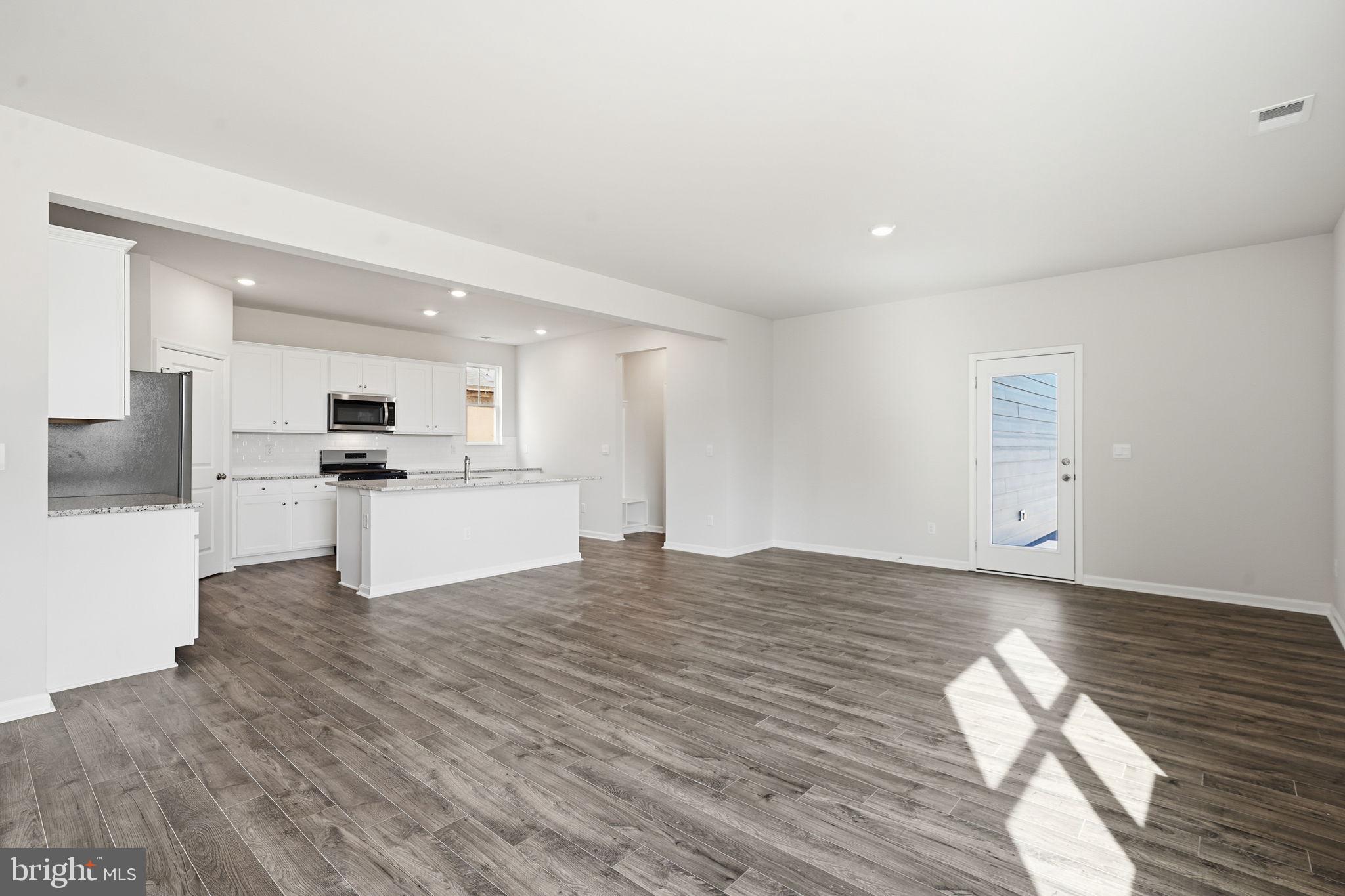 LADYSMITH VILLAGE - Residential