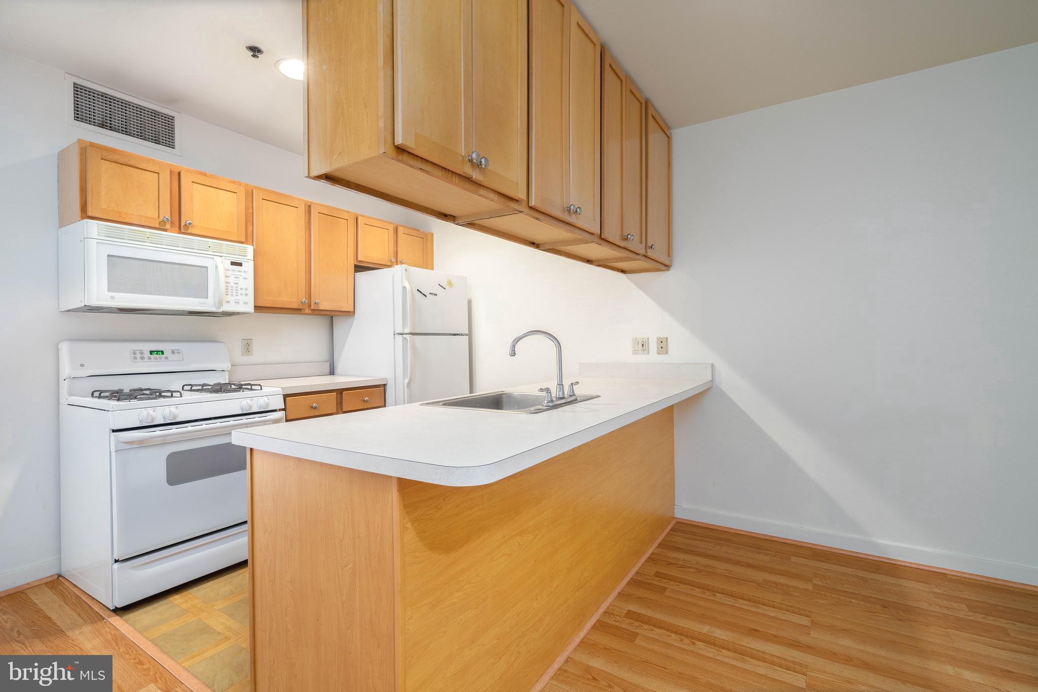CHINATOWN - Residential