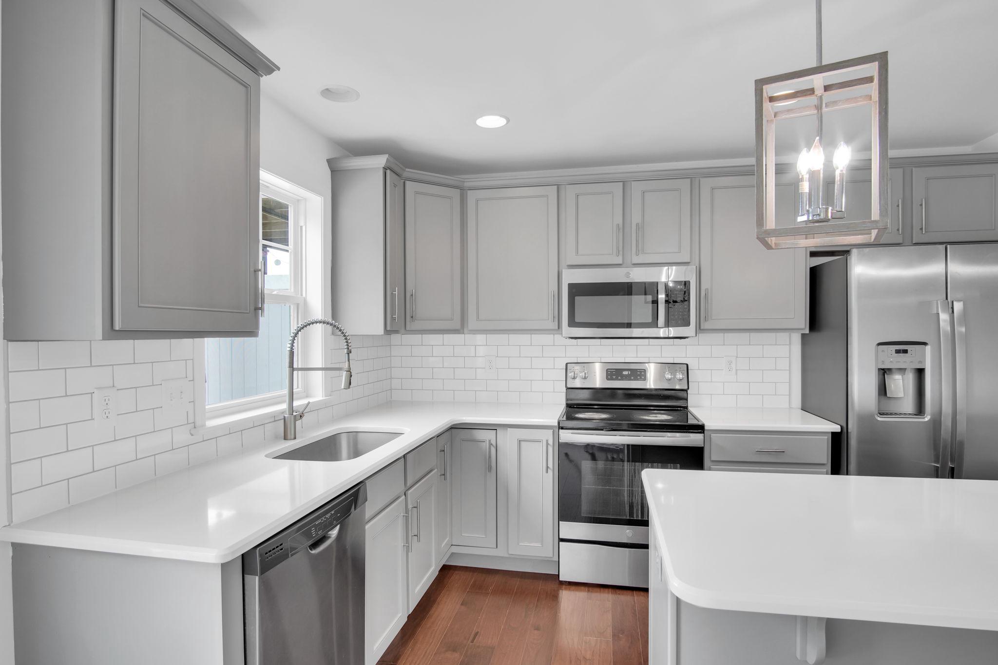 MAYAPPLE WOODS - Residential