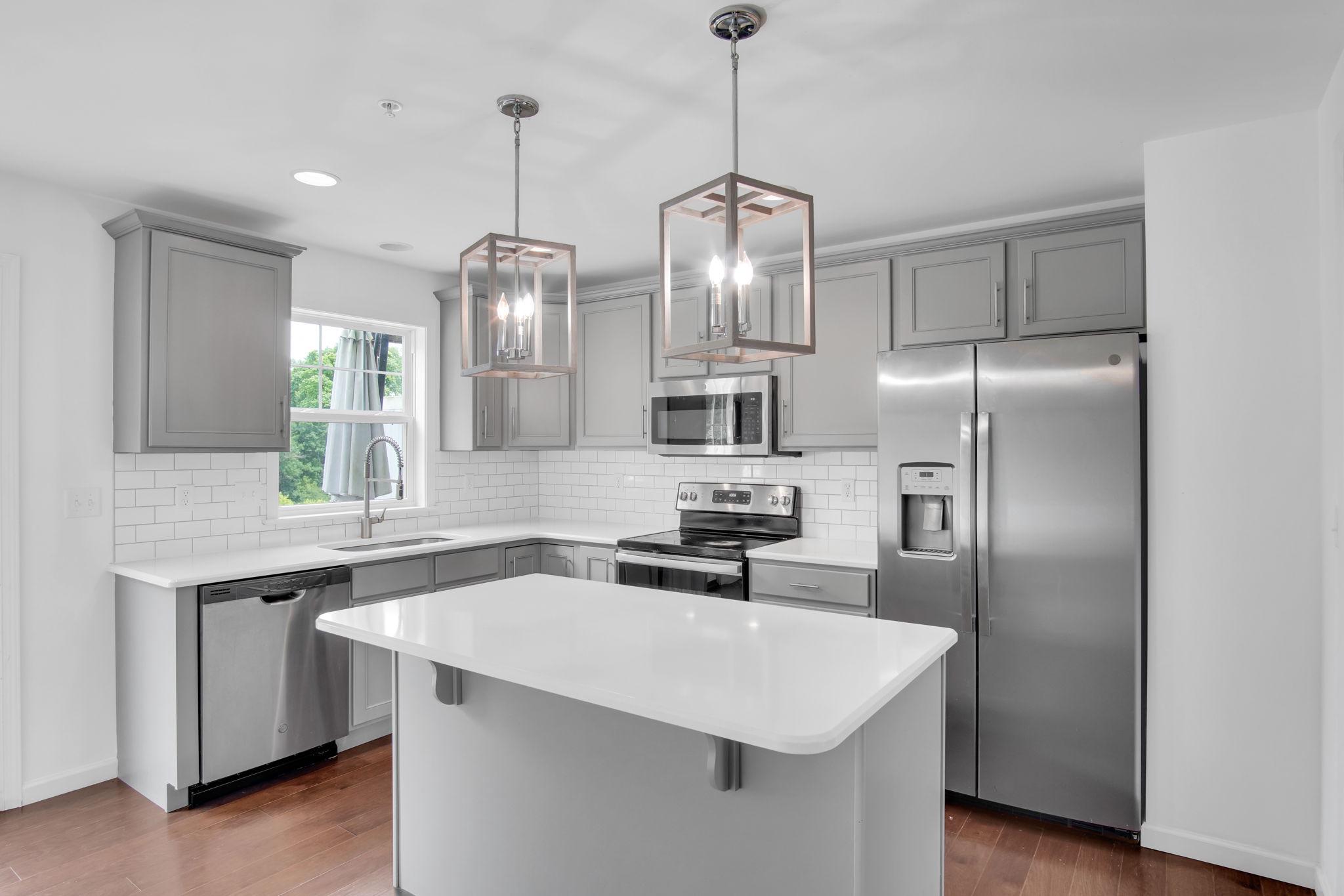 MAYAPPLE WOODS - Residential