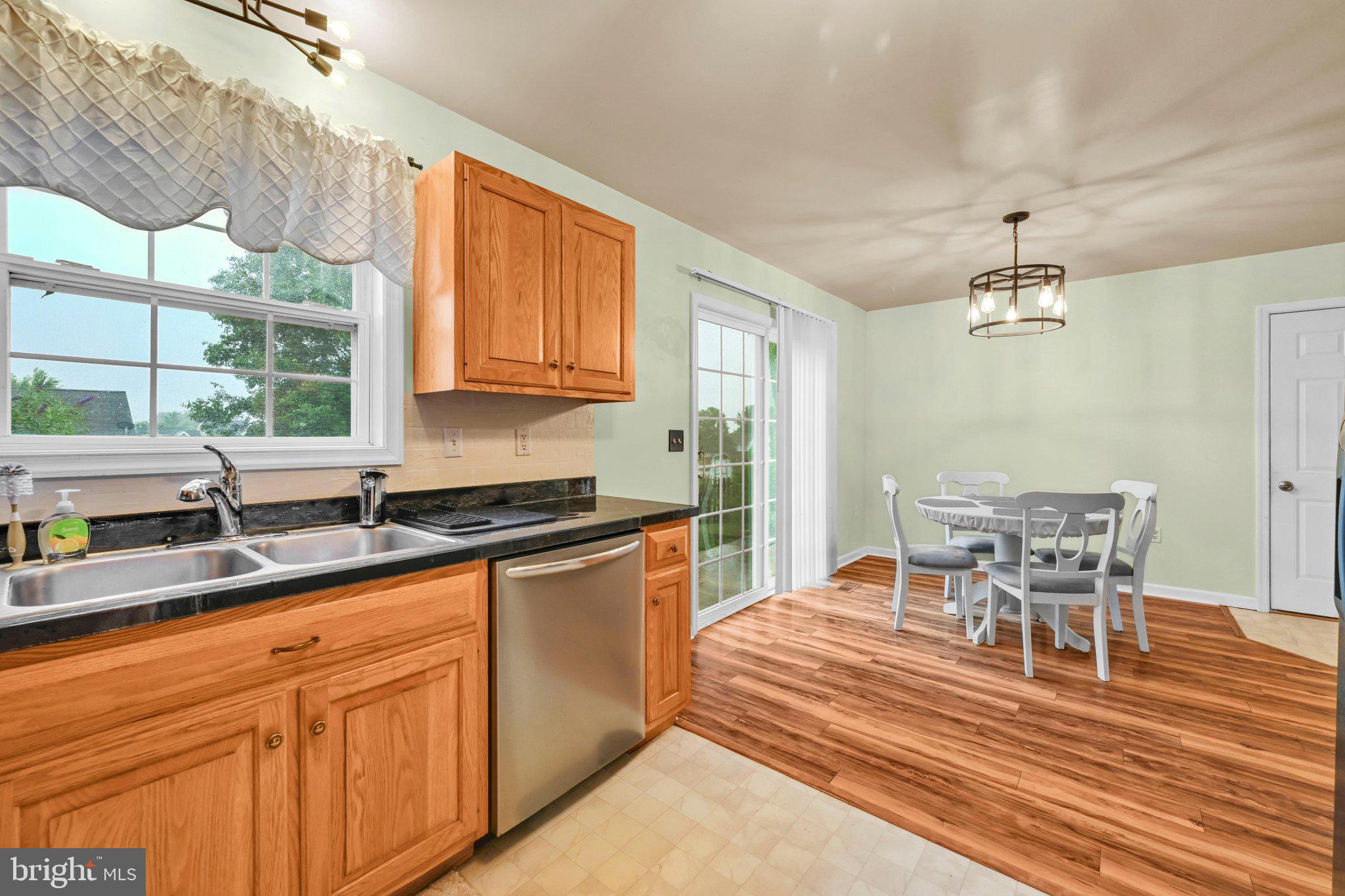 MAYTOWN - Residential