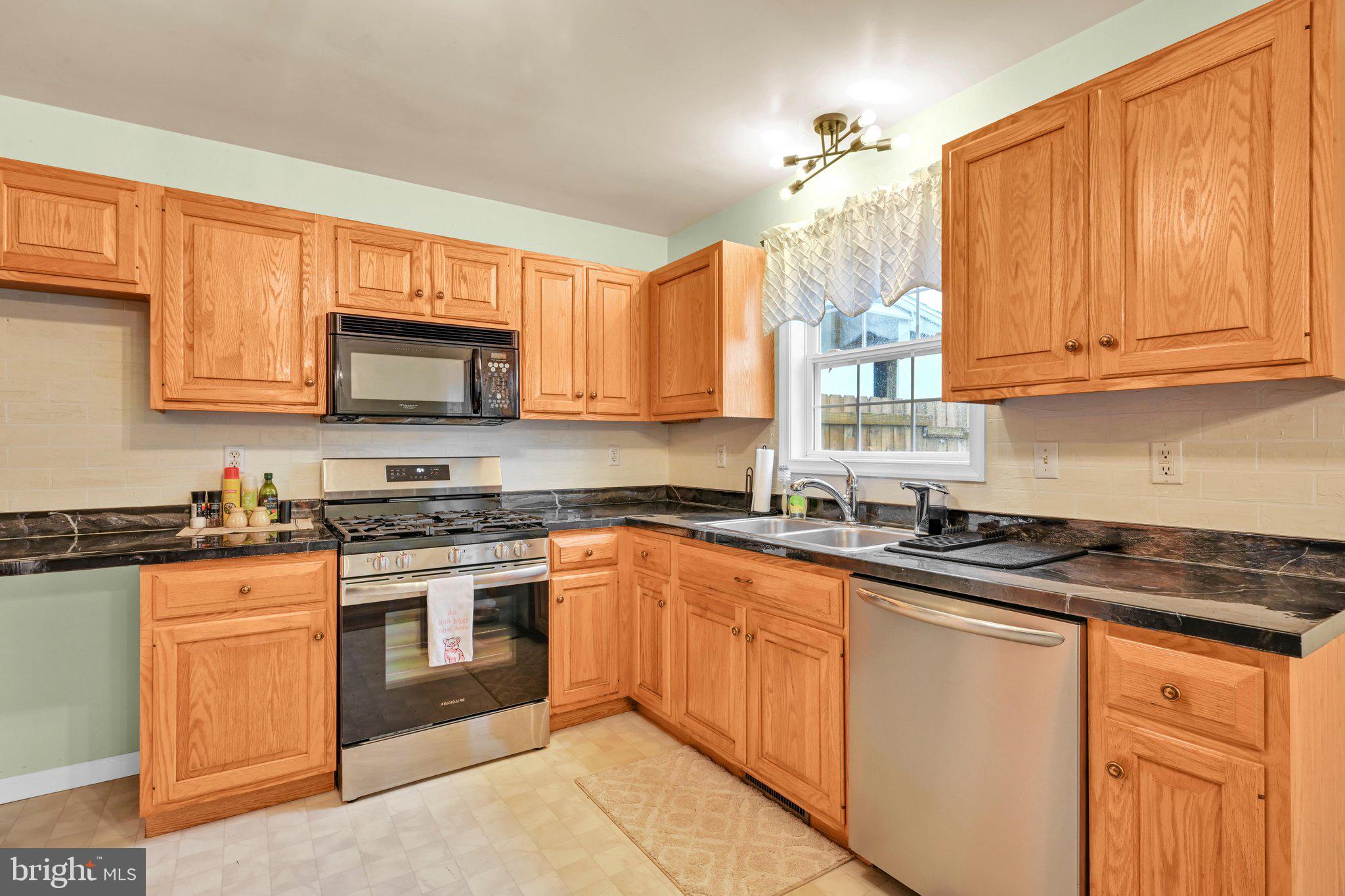 MAYTOWN - Residential
