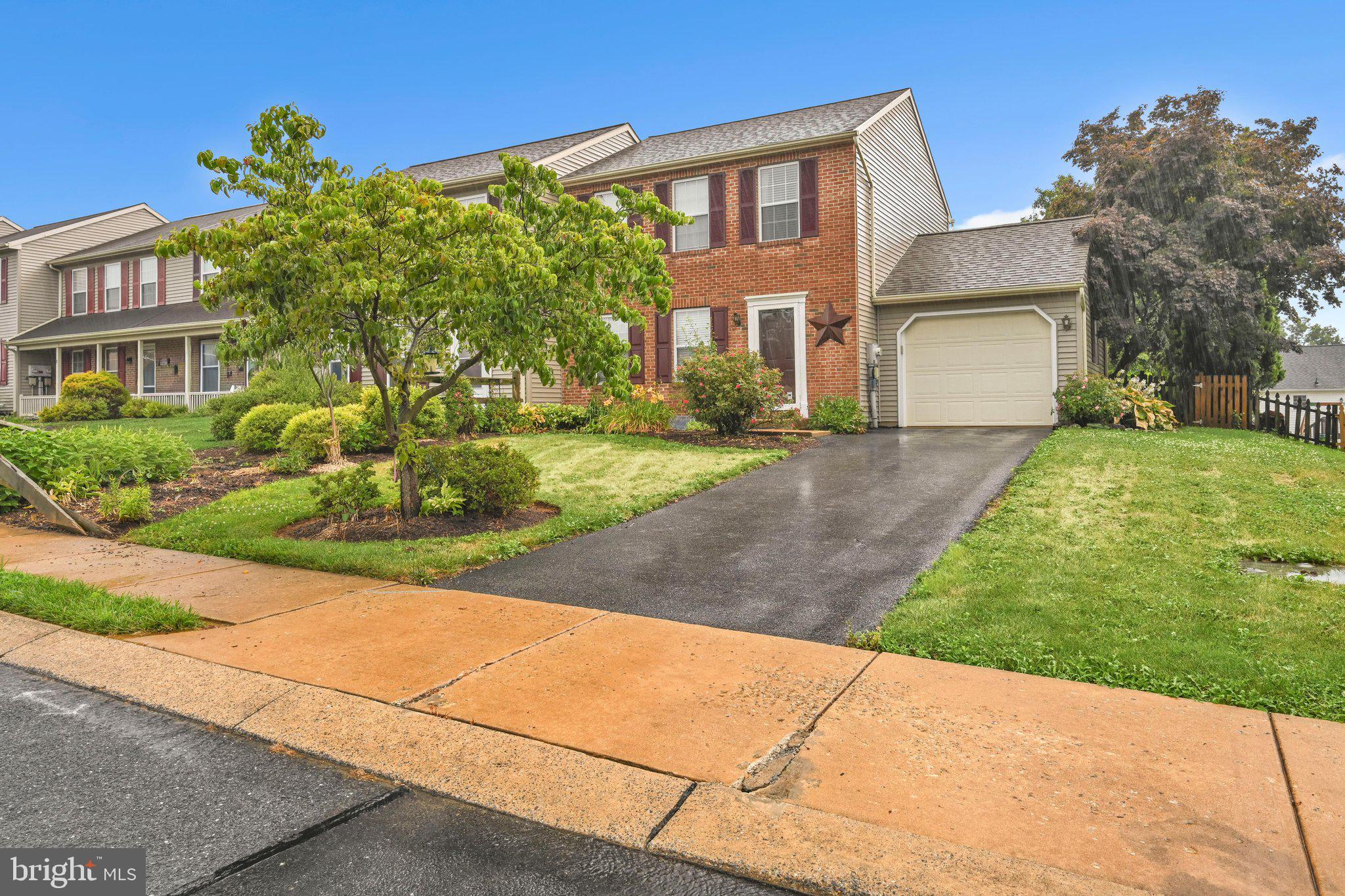 MAYTOWN - Residential