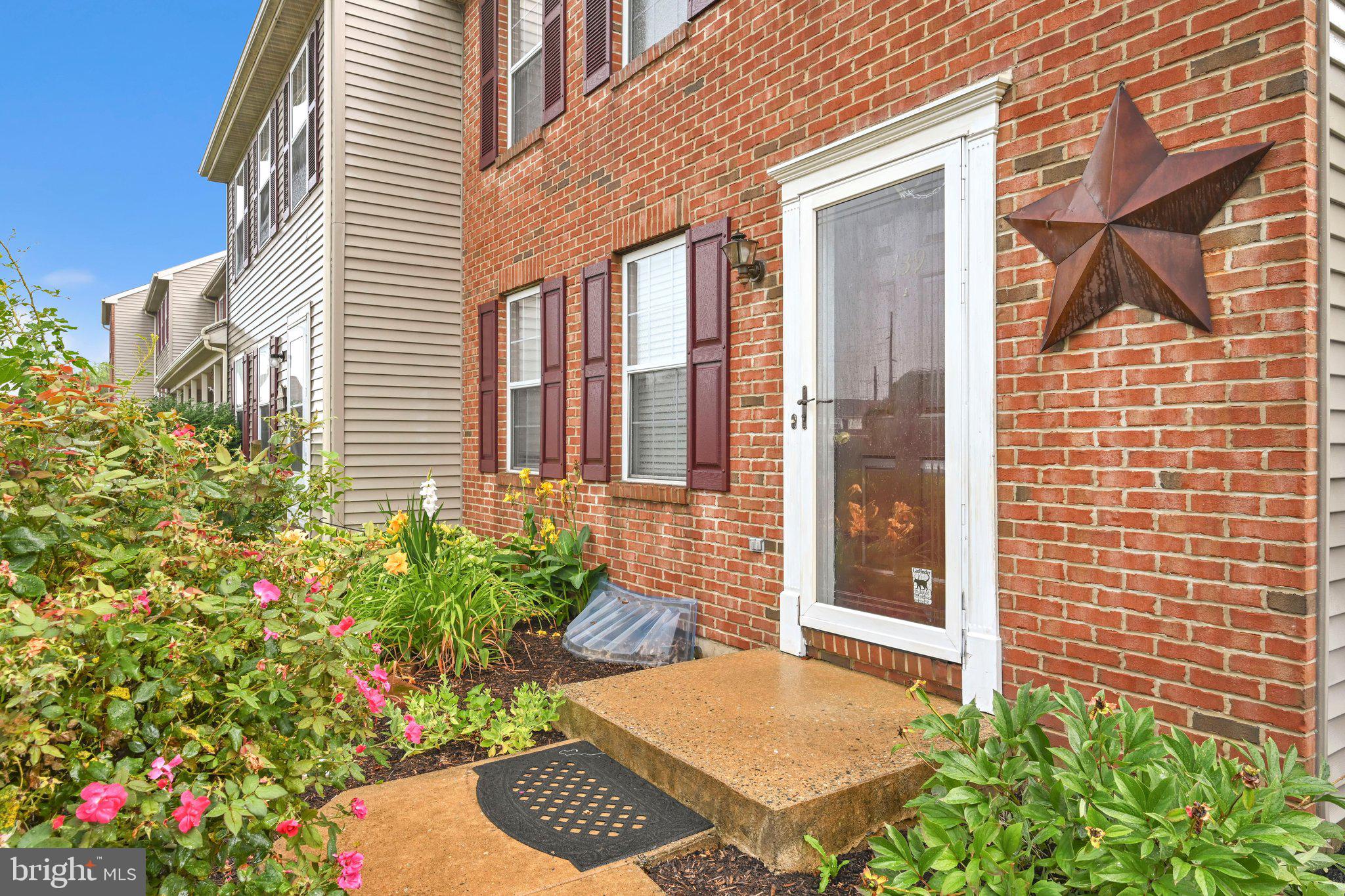 MAYTOWN - Residential