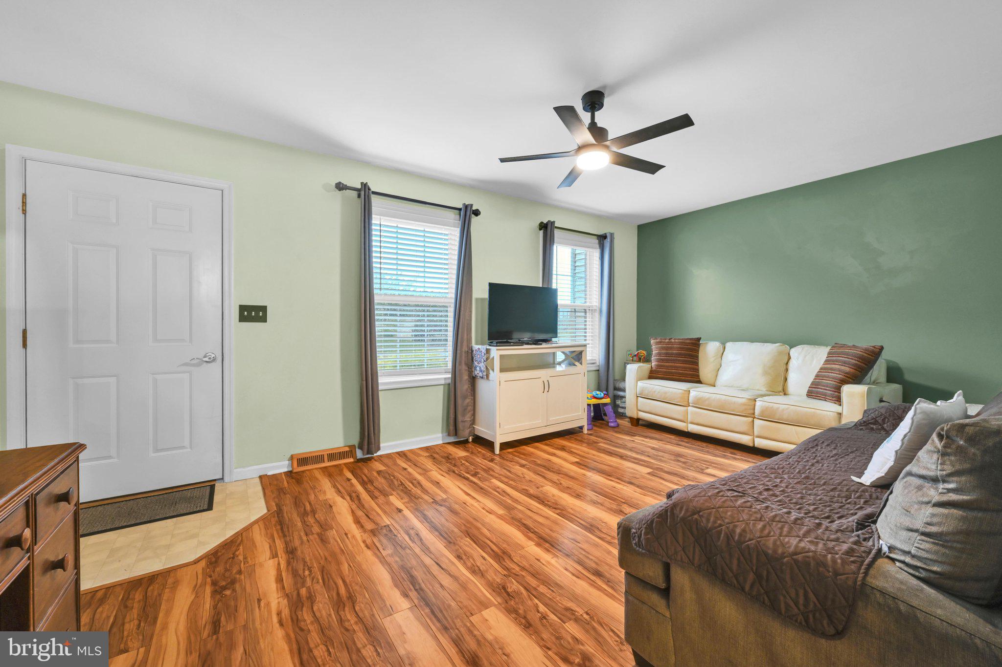 MAYTOWN - Residential