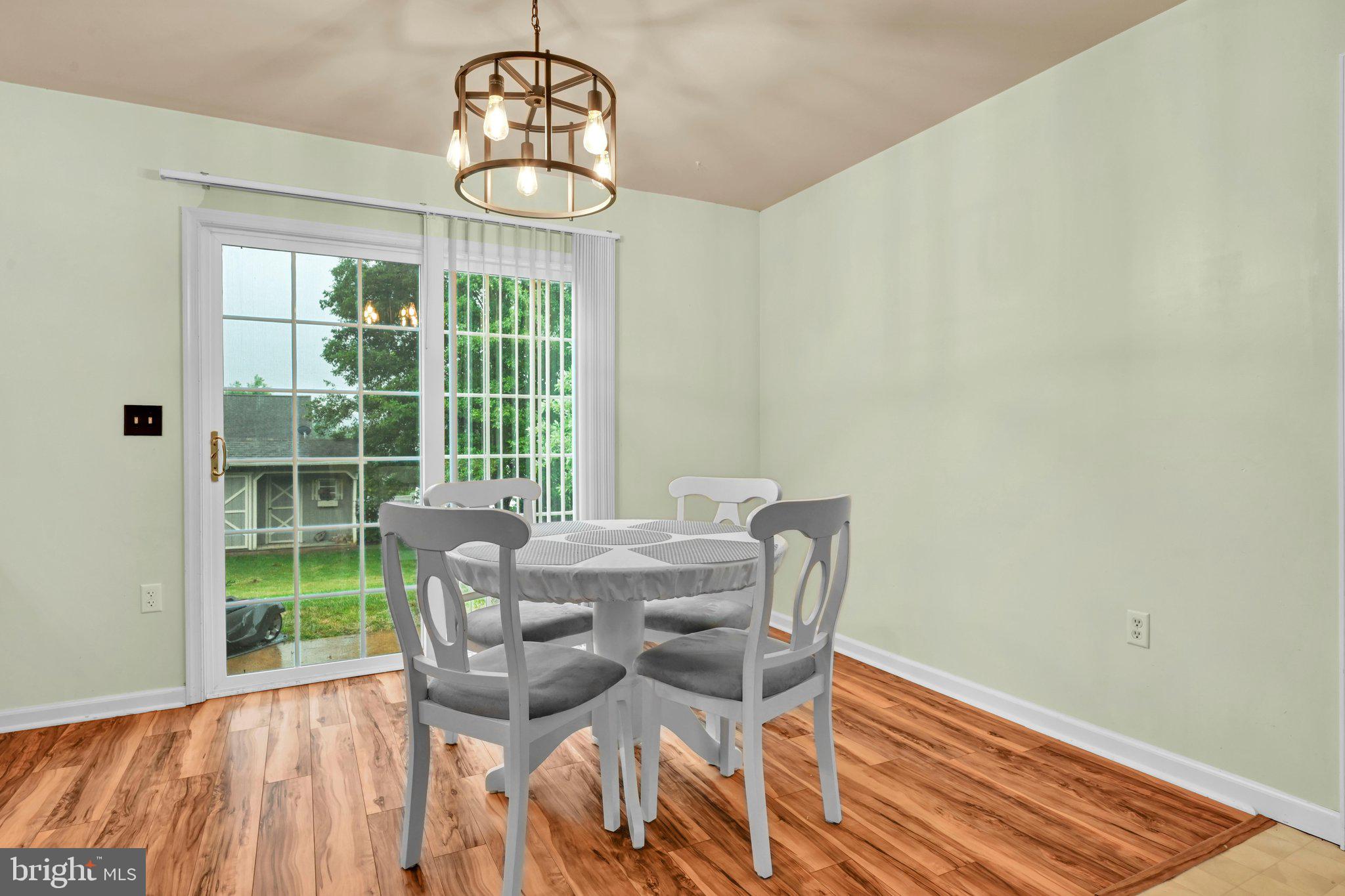 MAYTOWN - Residential