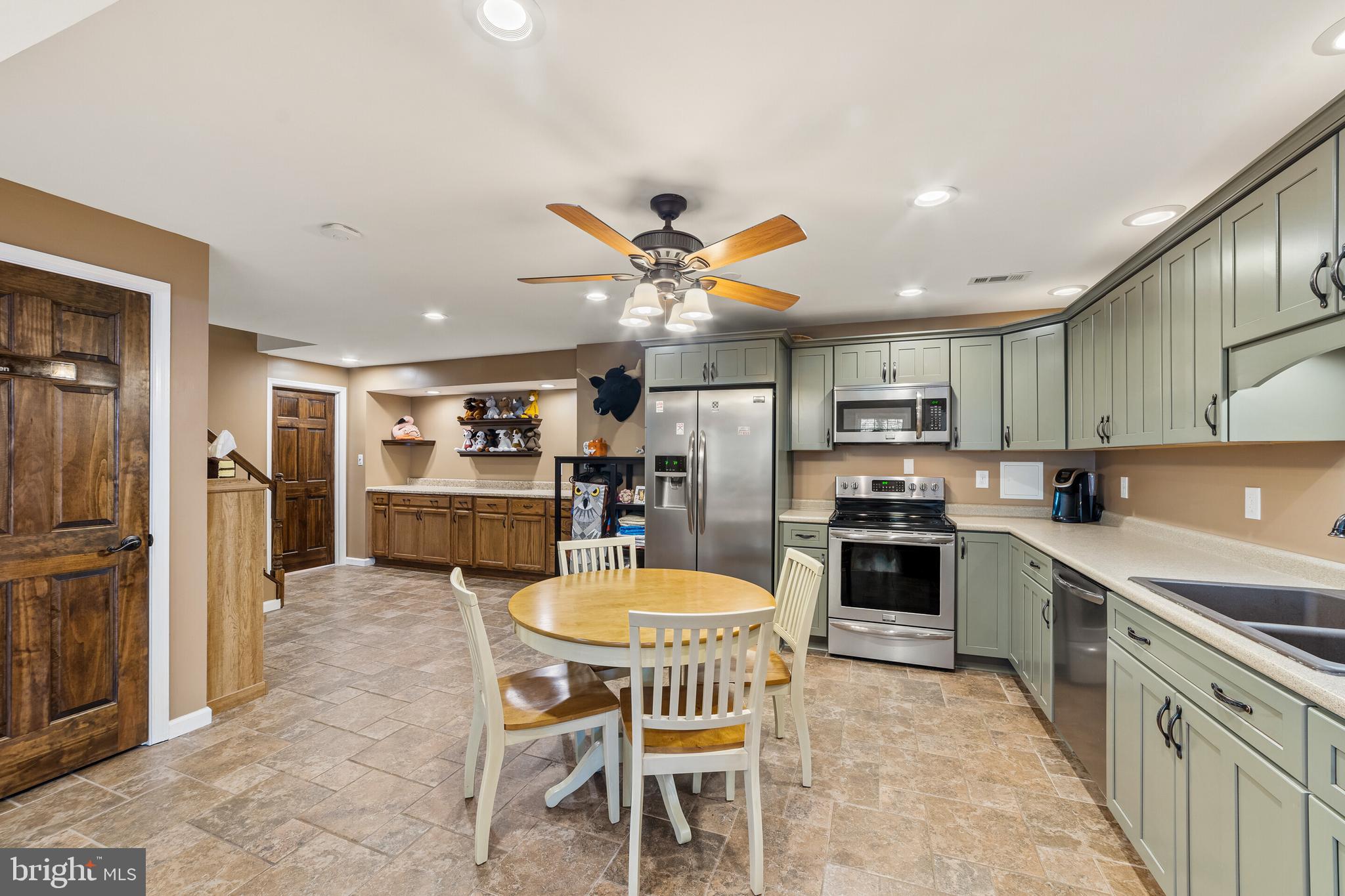 GAP VIEW VILLAGE - Residential