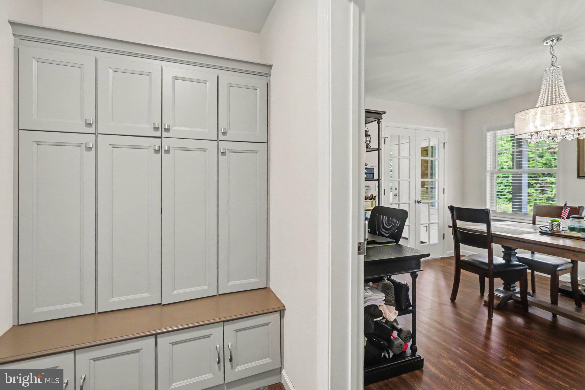 STONECREST MANOR - Residential