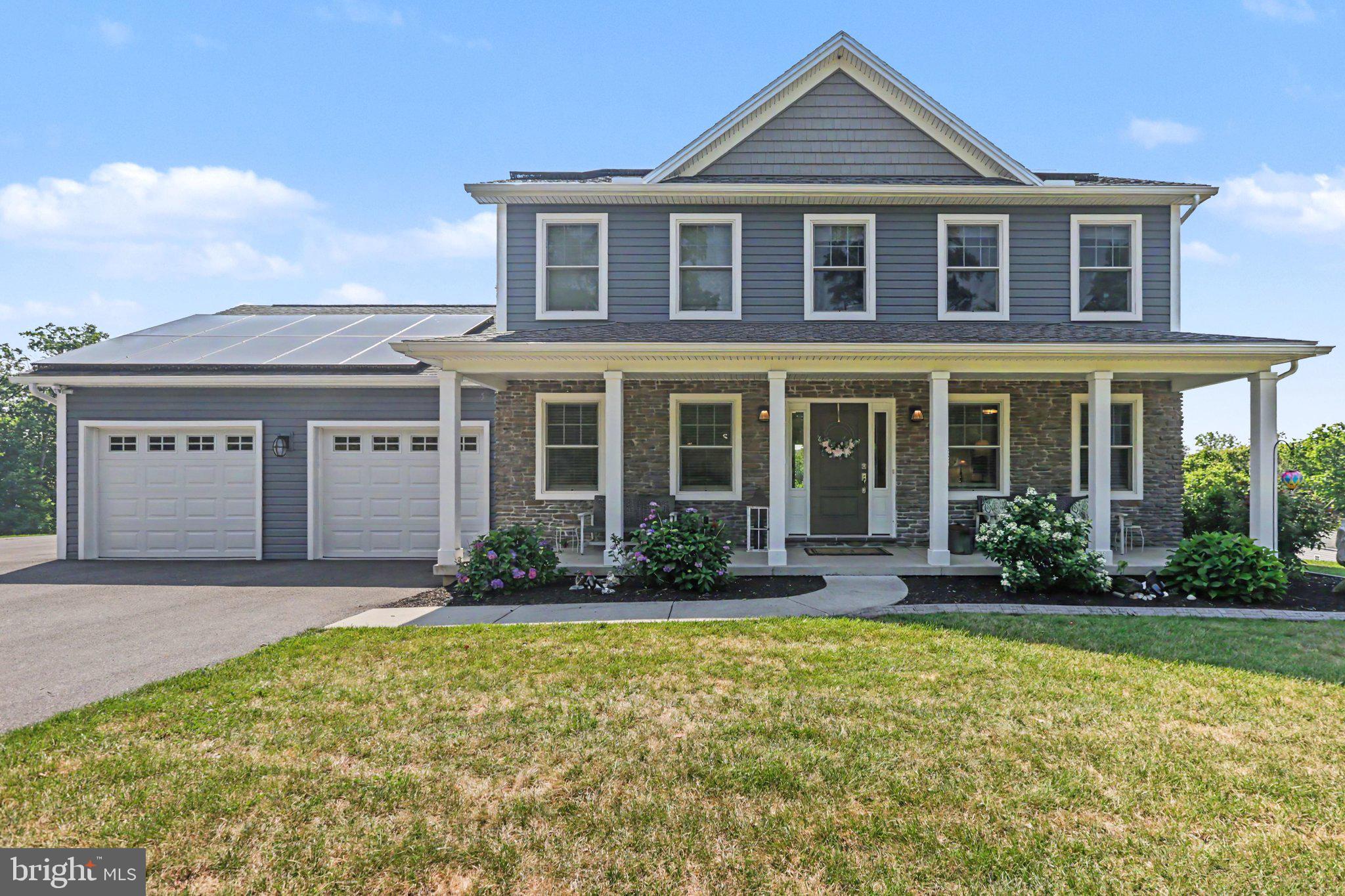 STONECREST MANOR - Residential