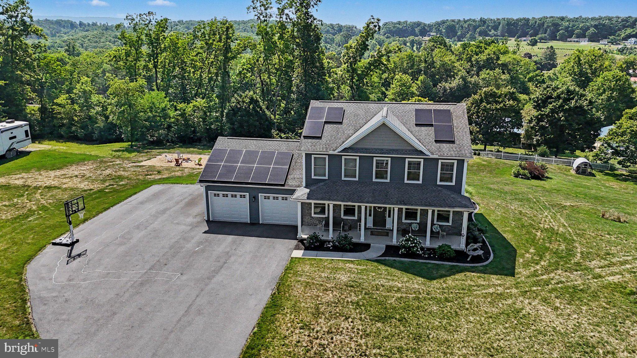 STONECREST MANOR - Residential