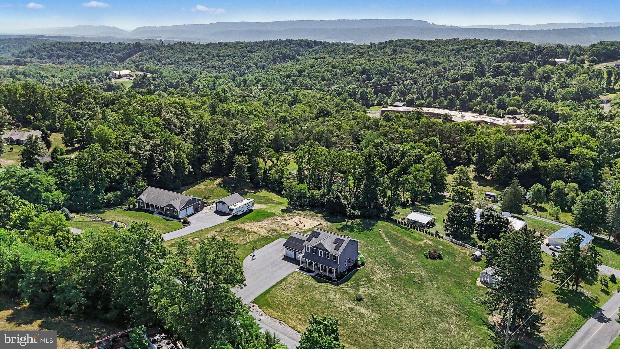 STONECREST MANOR - Residential