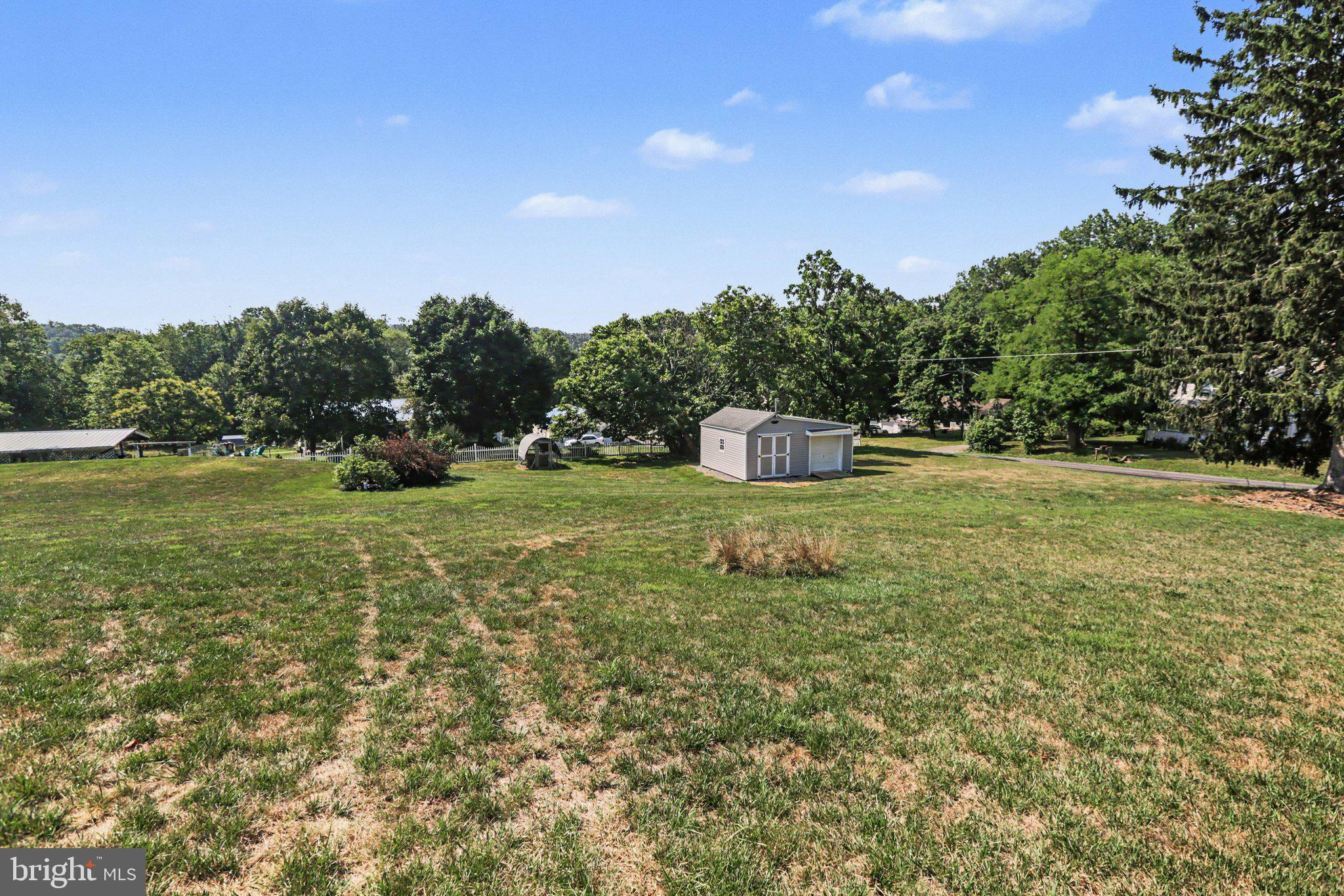 STONECREST MANOR - Residential