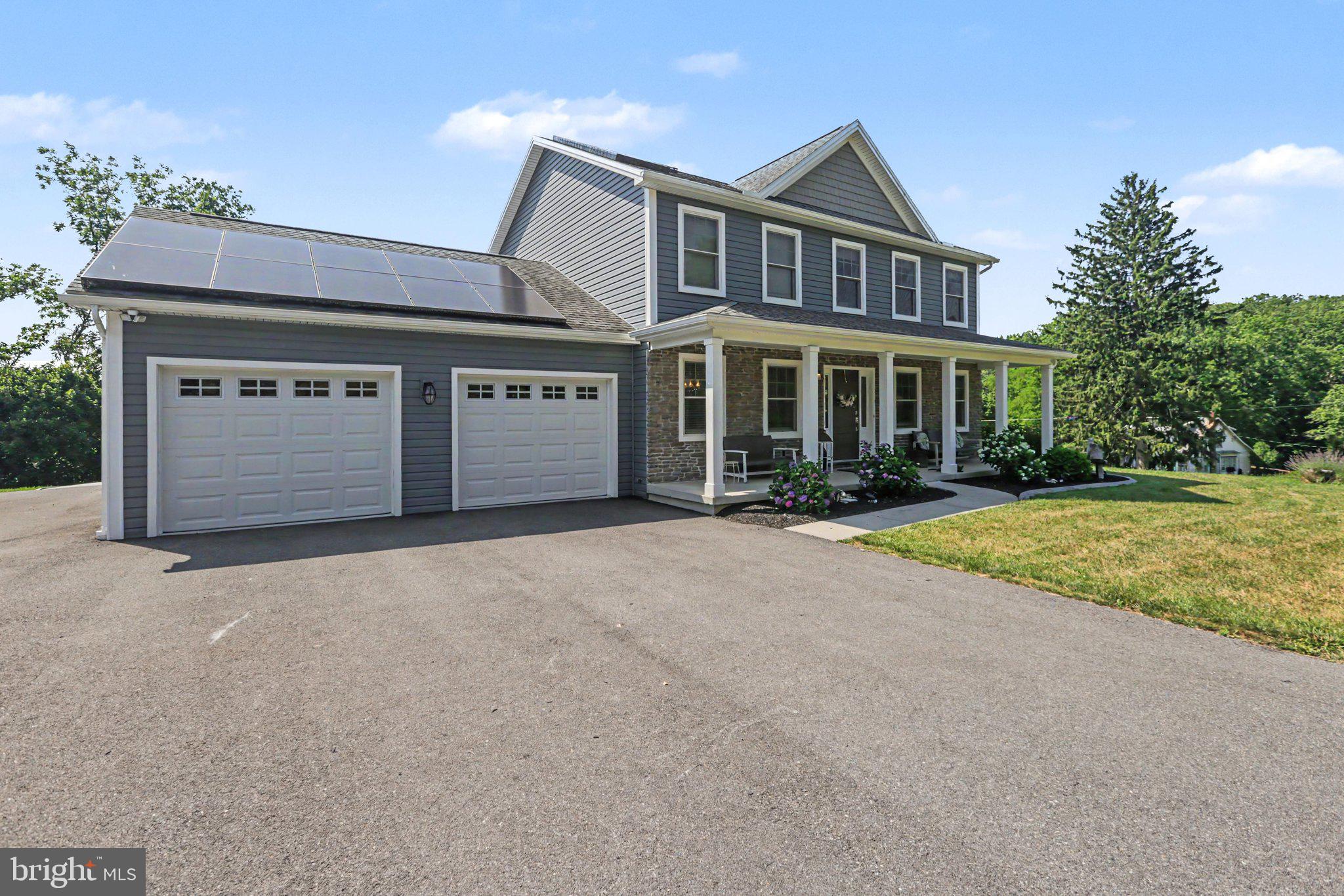 STONECREST MANOR - Residential
