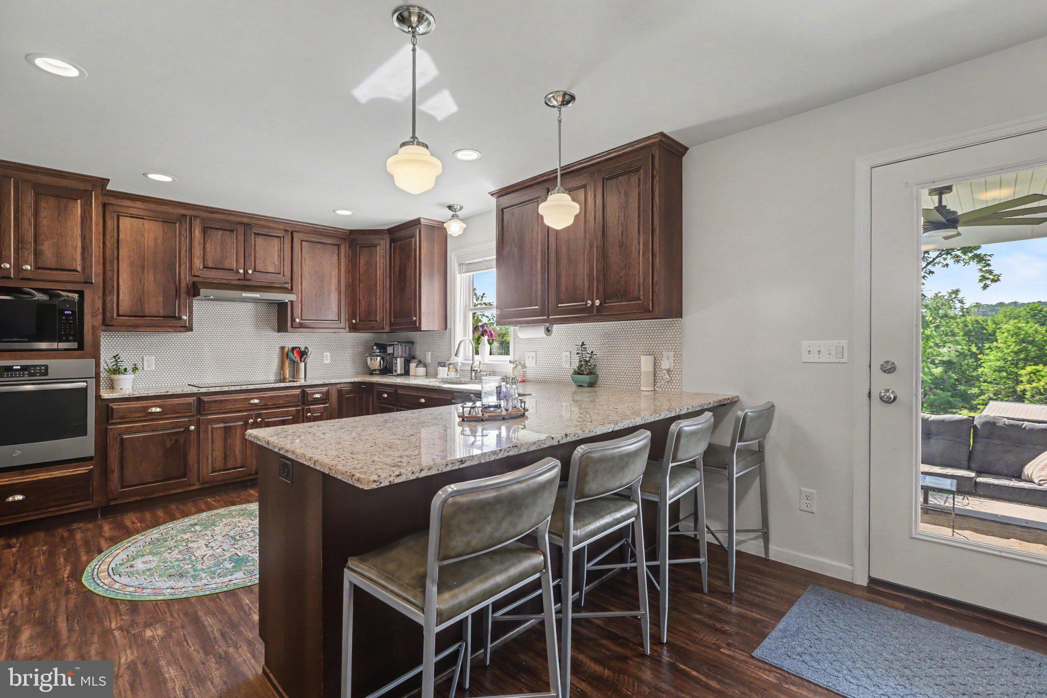 STONECREST MANOR - Residential