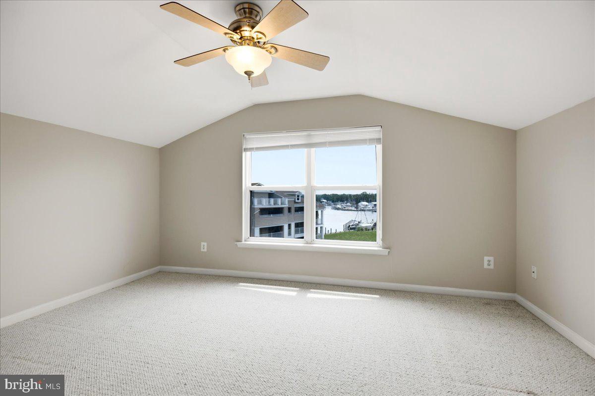OYSTER BAY CONDOMINIUMS - Residential