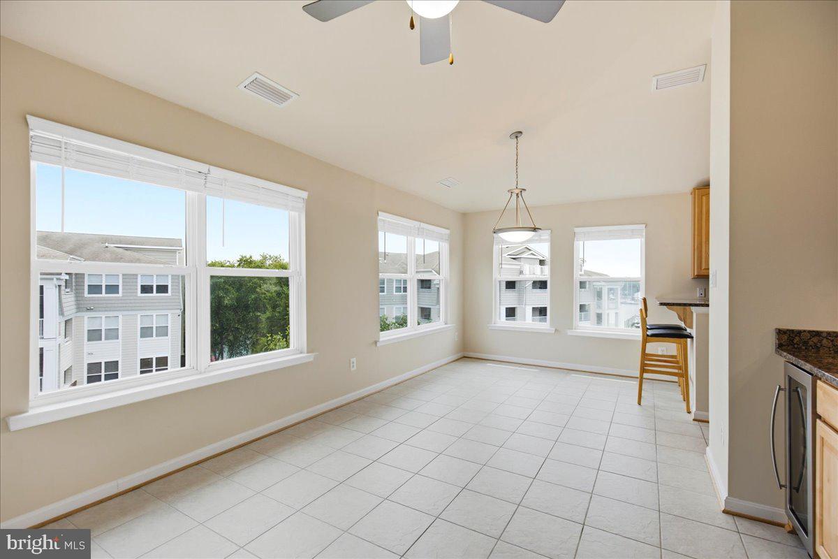 OYSTER BAY CONDOMINIUMS - Residential