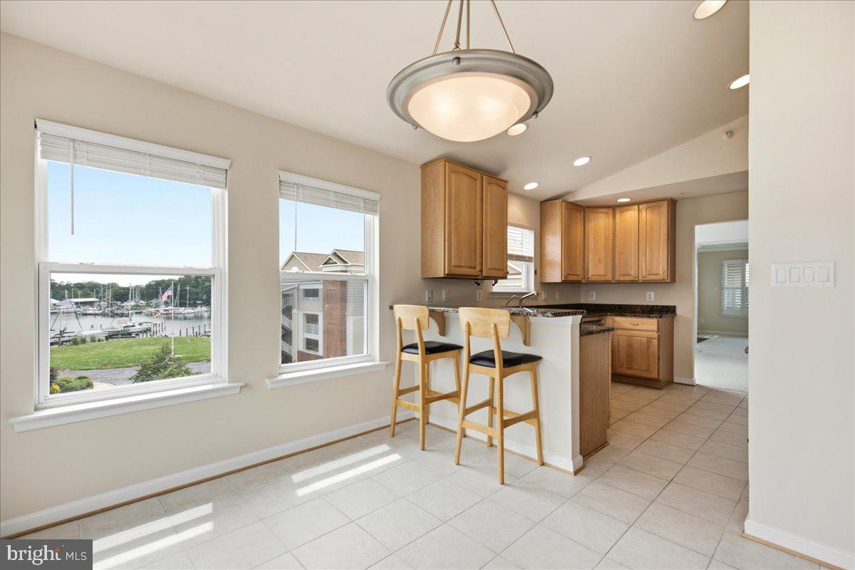 OYSTER BAY CONDOMINIUMS - Residential