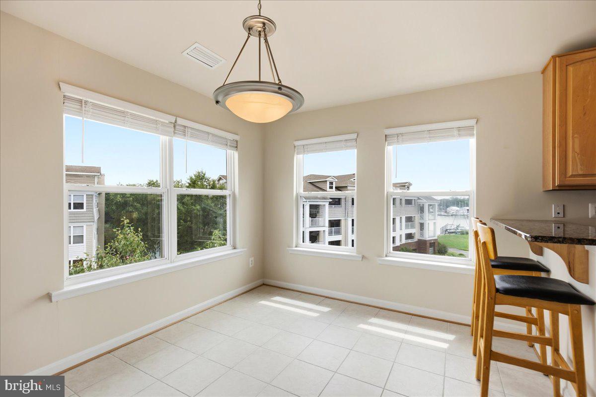 OYSTER BAY CONDOMINIUMS - Residential