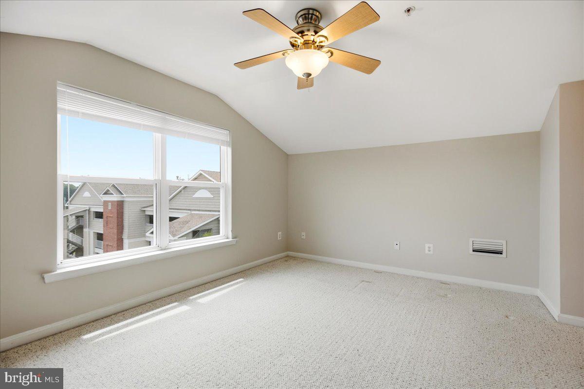 OYSTER BAY CONDOMINIUMS - Residential