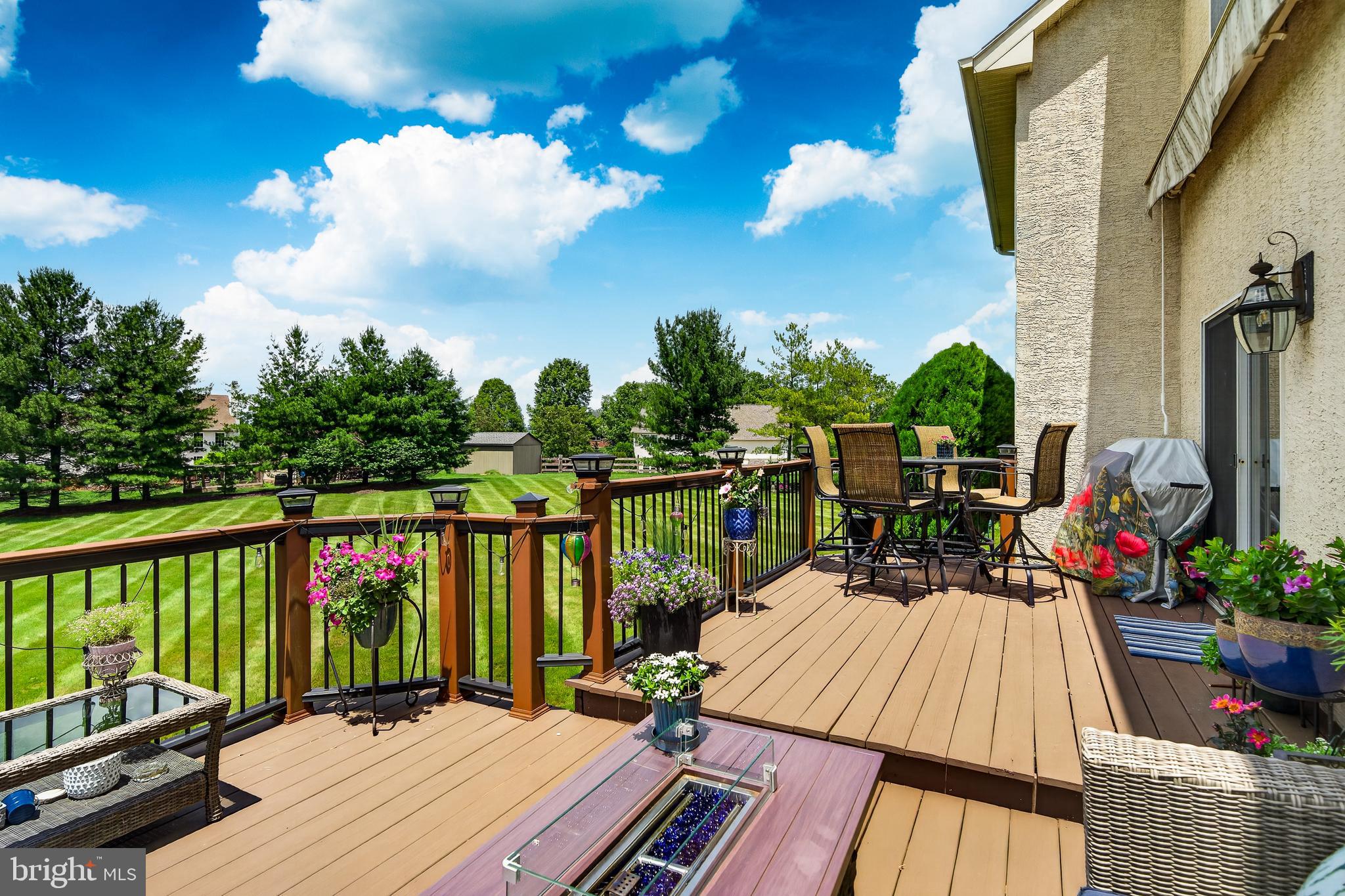 COUNTRY RIDGE - Residential