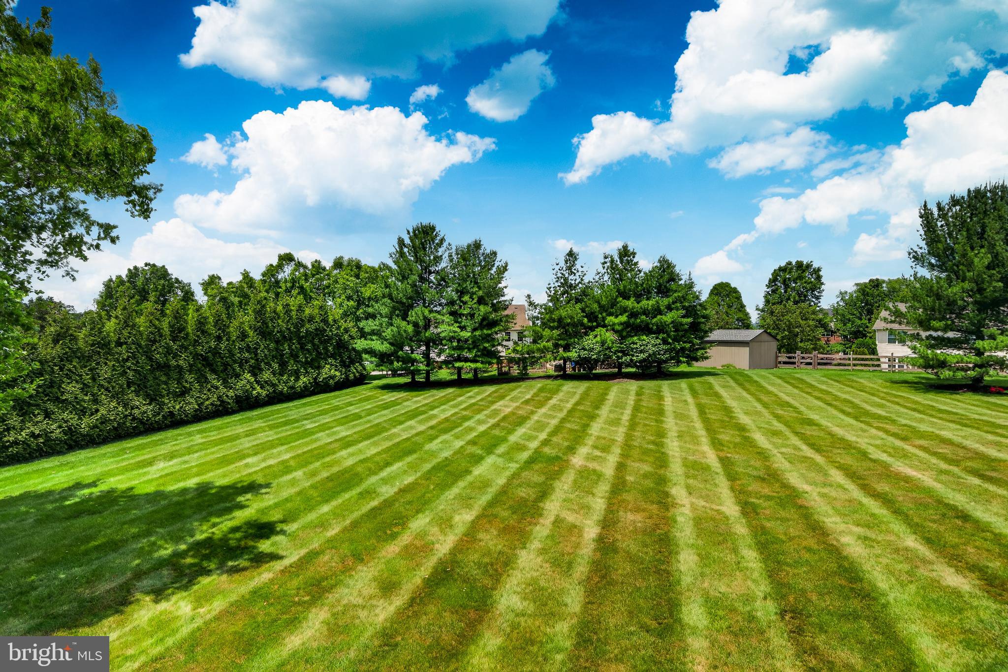 COUNTRY RIDGE - Residential