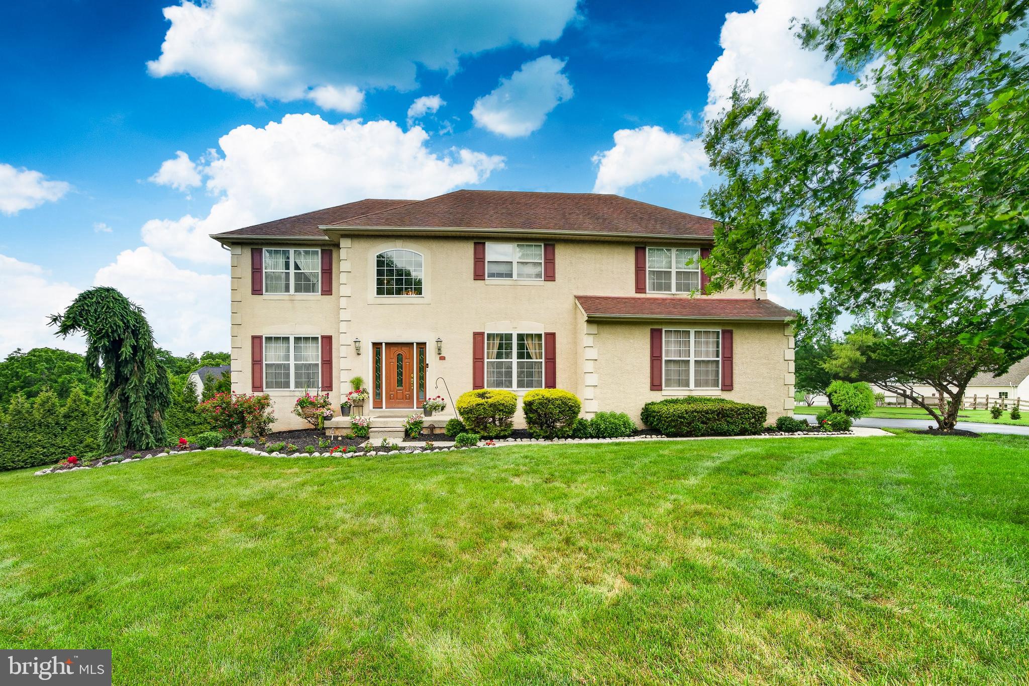 COUNTRY RIDGE - Residential
