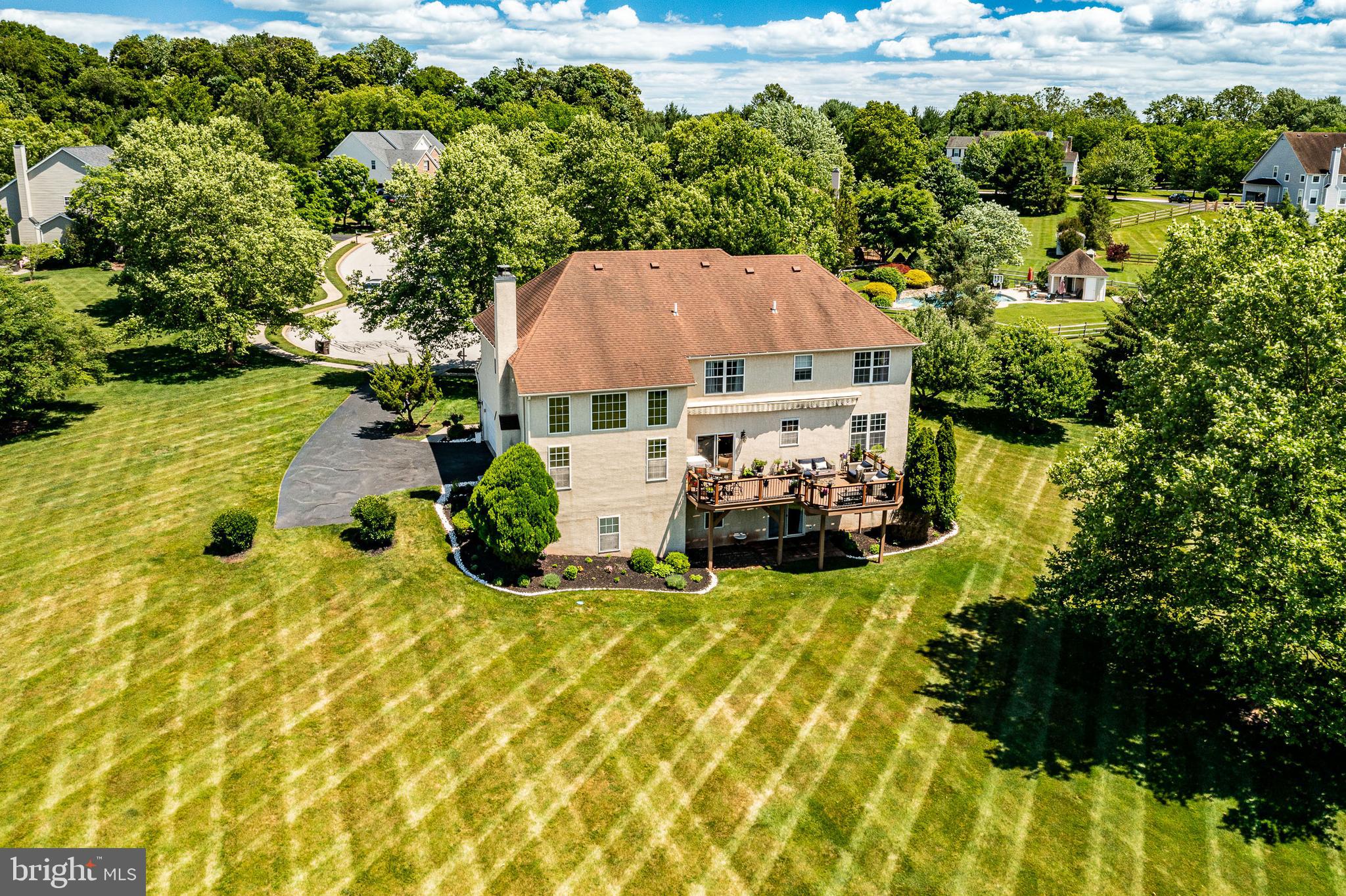 COUNTRY RIDGE - Residential
