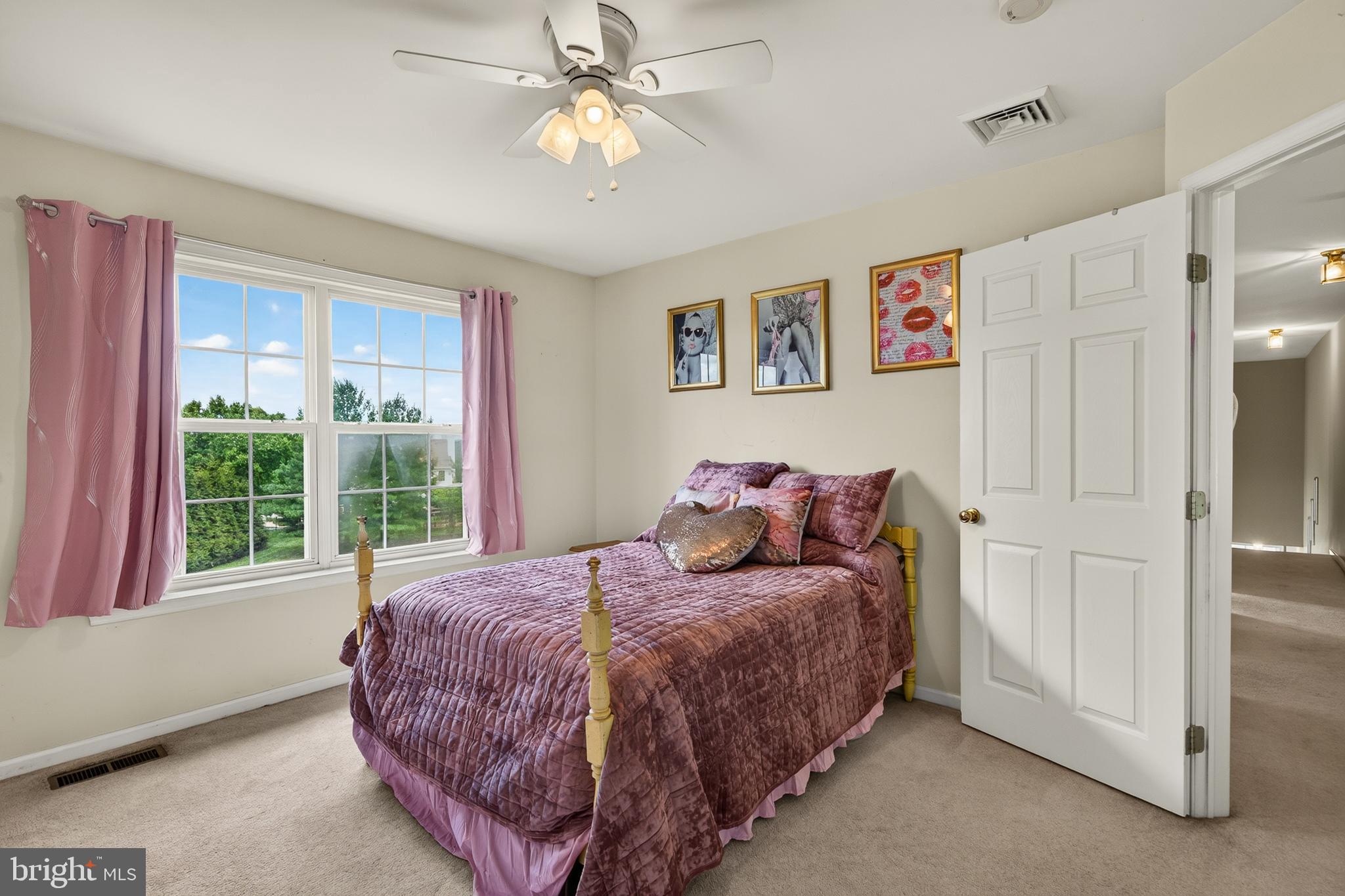 COUNTRY RIDGE - Residential