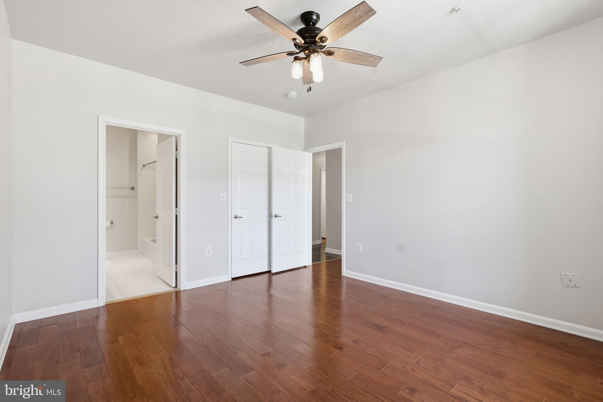 WINDY HILL - Residential