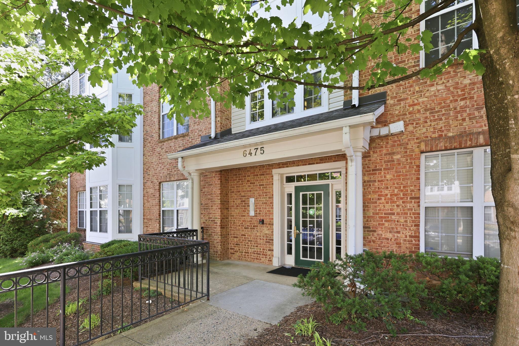 WINDY HILL - Residential