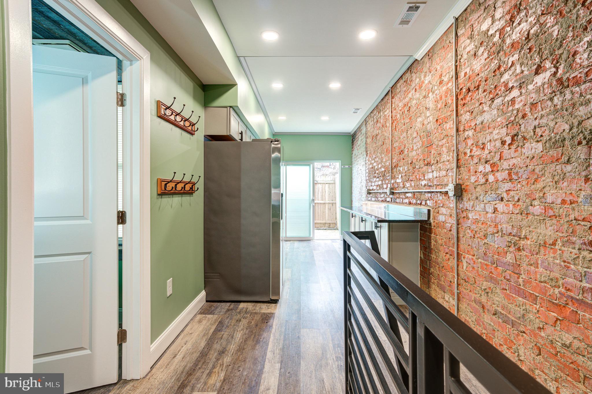 KENSINGTON - Residential