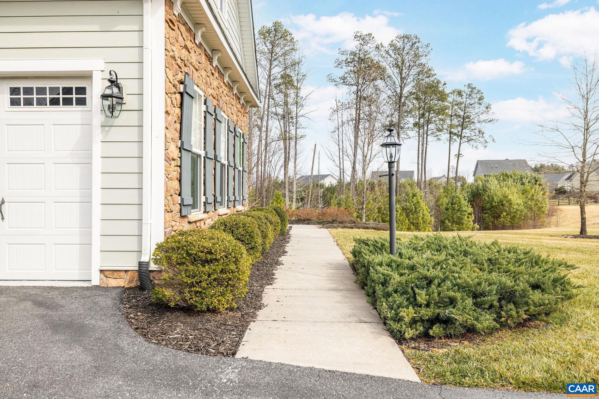 SPRING CREEK - Residential