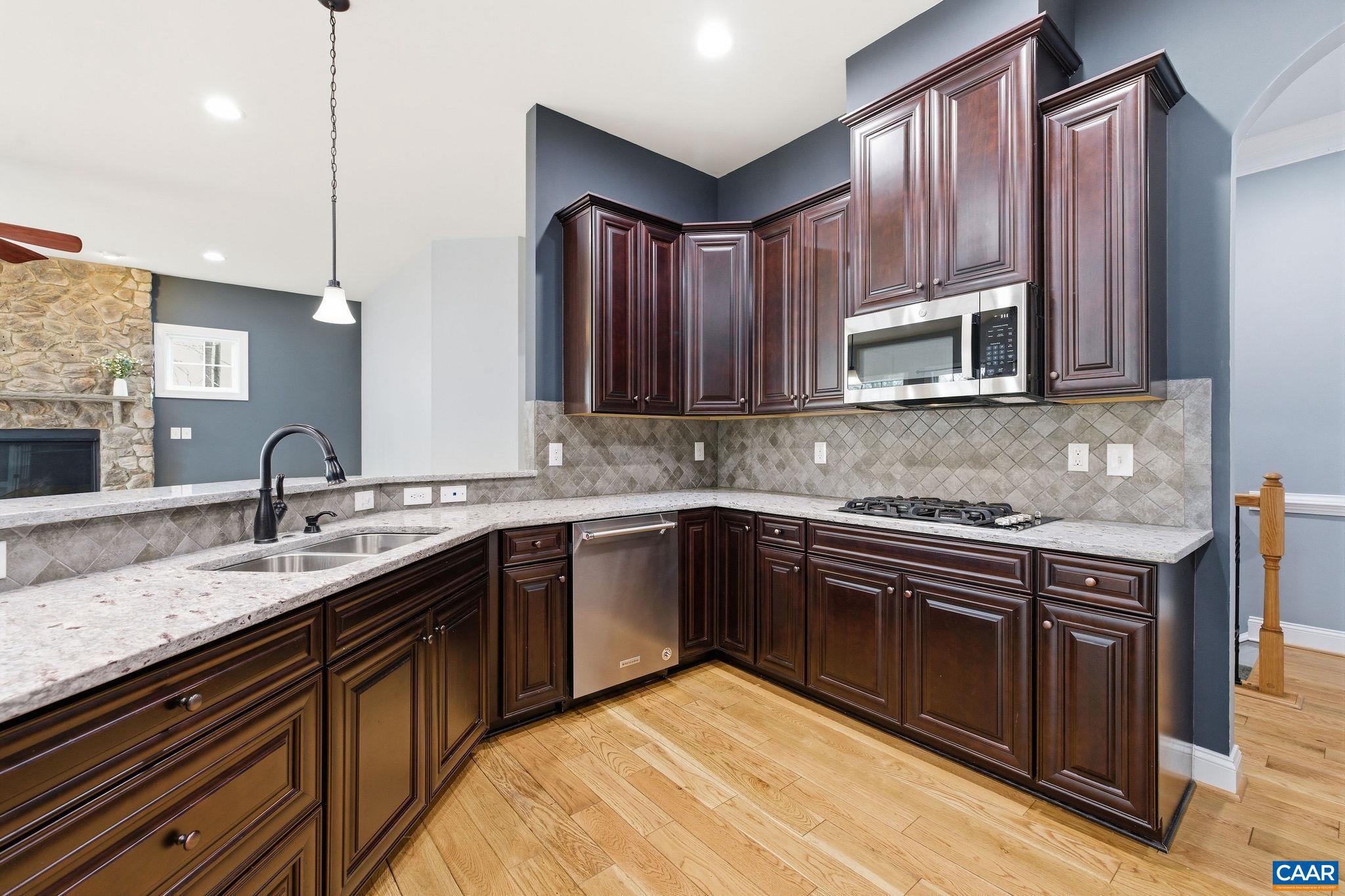 SPRING CREEK - Residential