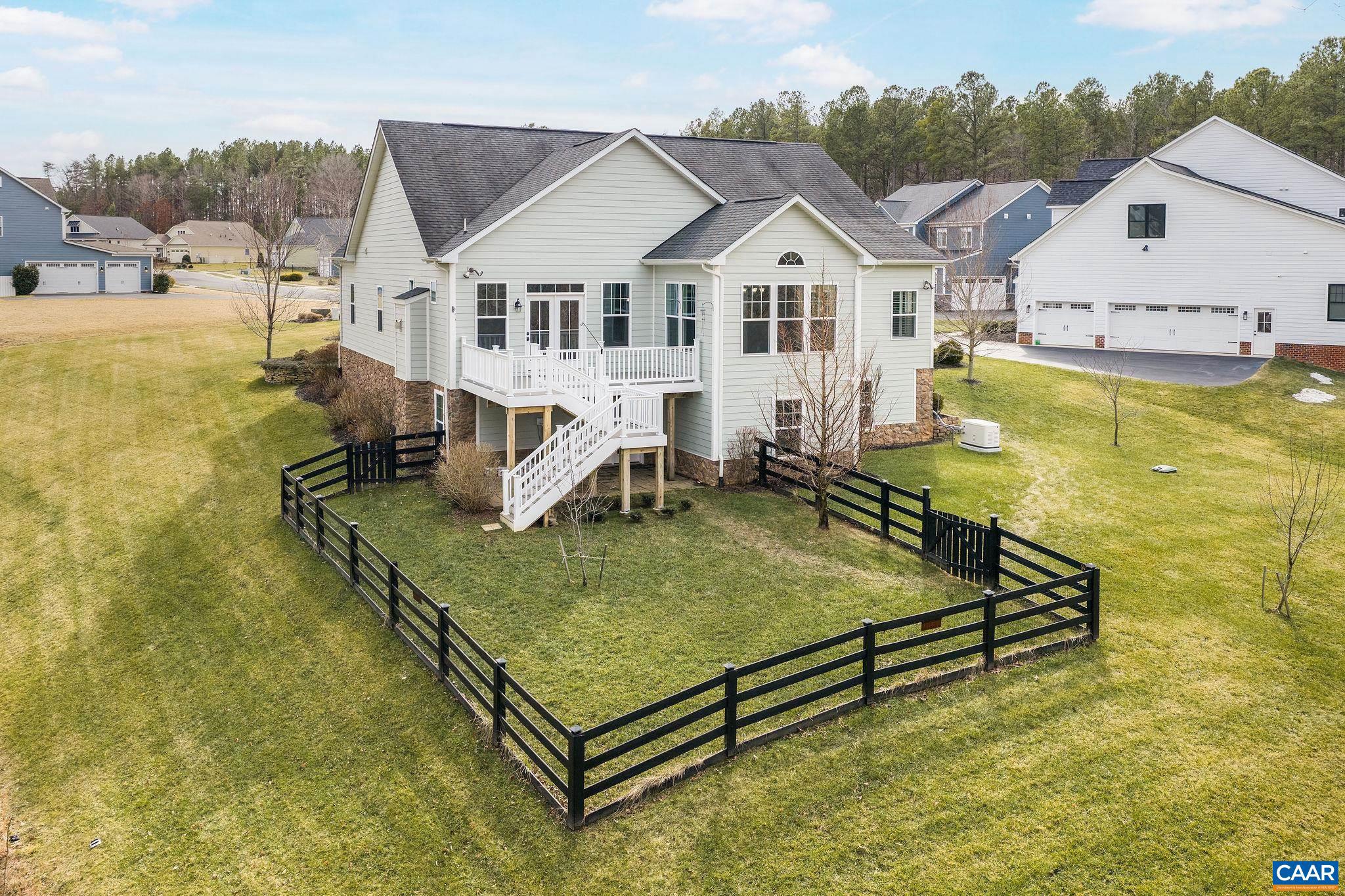 SPRING CREEK - Residential