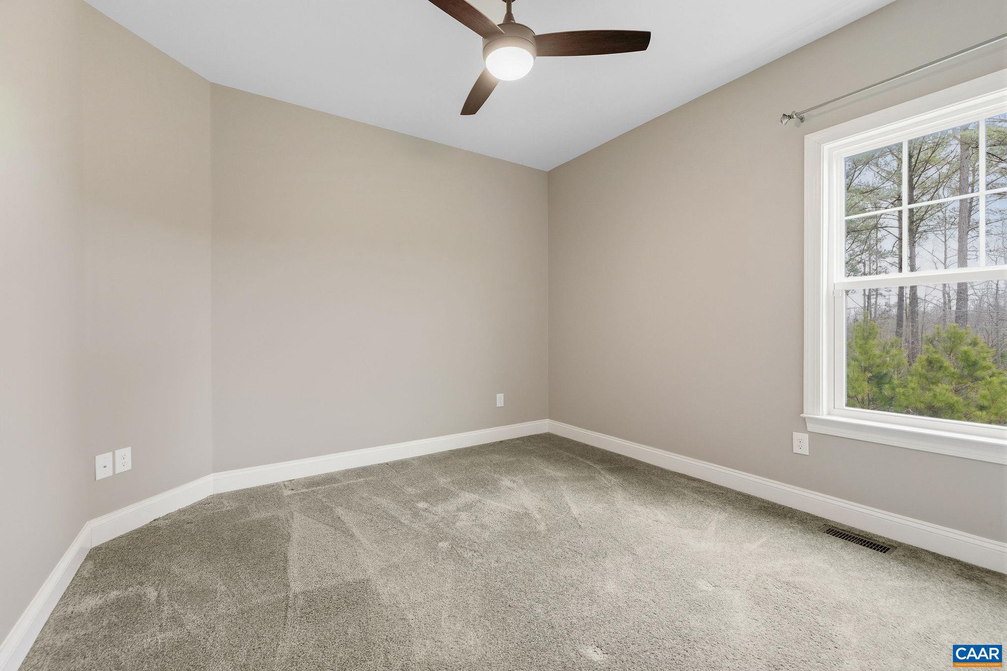 SPRING CREEK - Residential