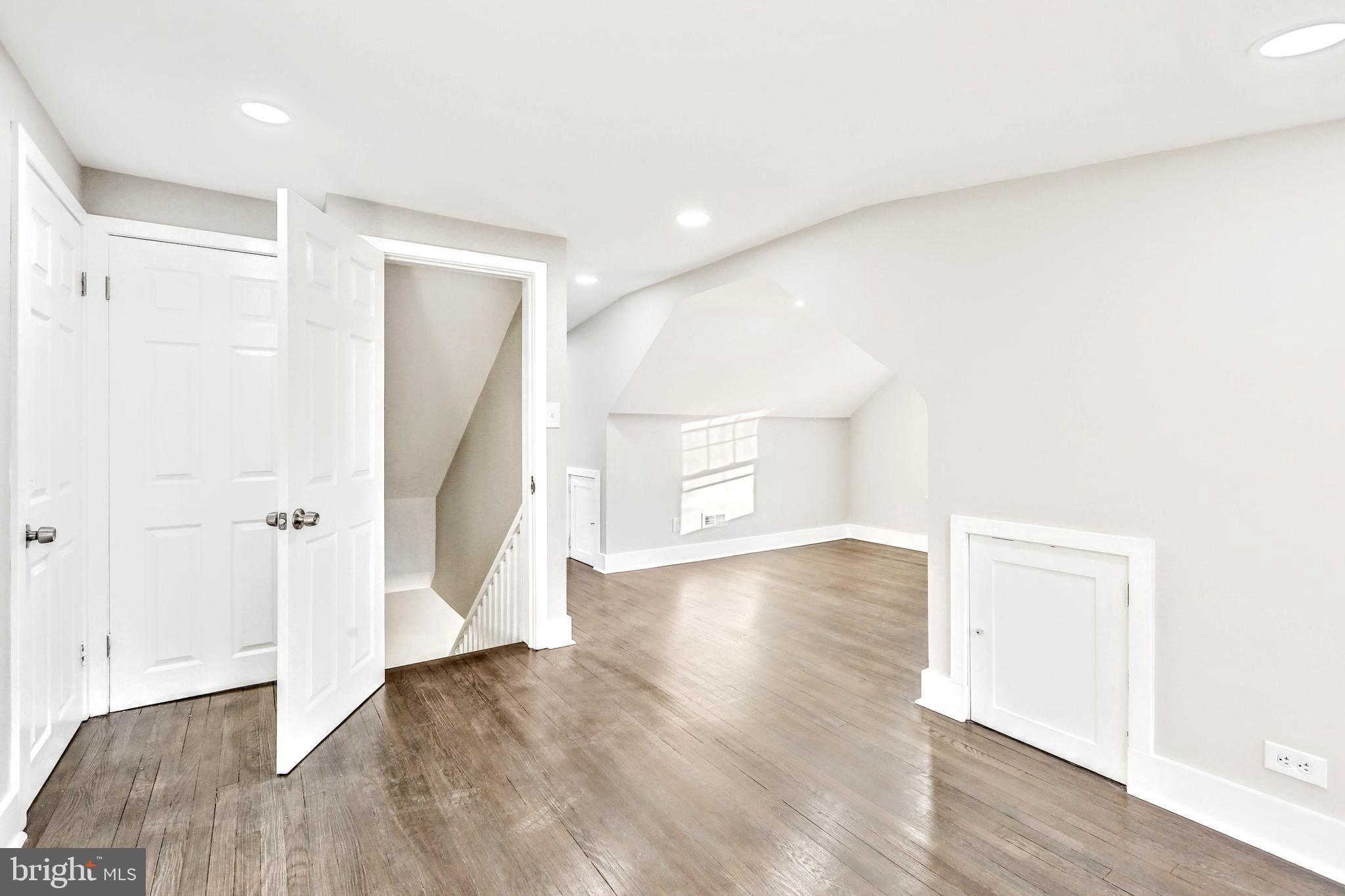 CATONSVILLE HEIGHTS - Residential