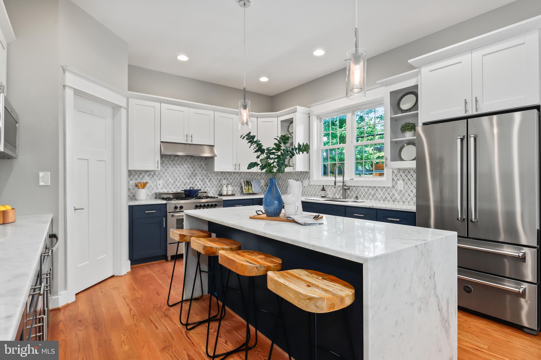 VIENNA WOODS - Residential