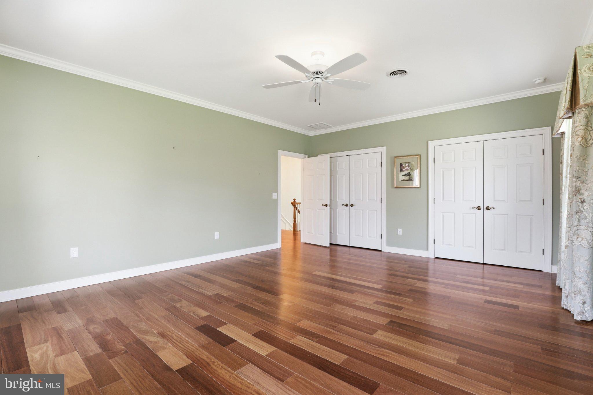 HAVEN LAKE ESTS - Residential