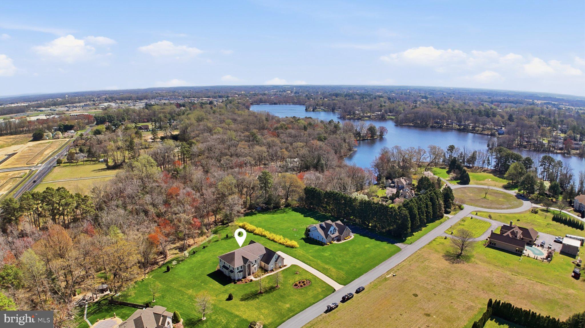 HAVEN LAKE ESTS - Residential