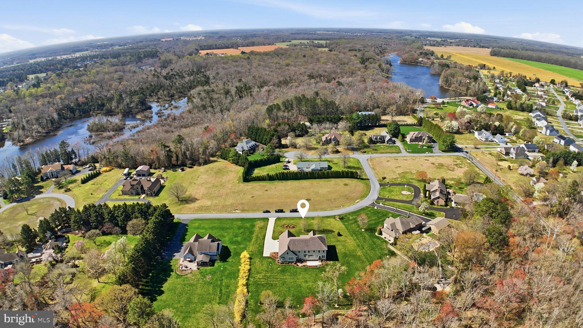 HAVEN LAKE ESTS - Residential