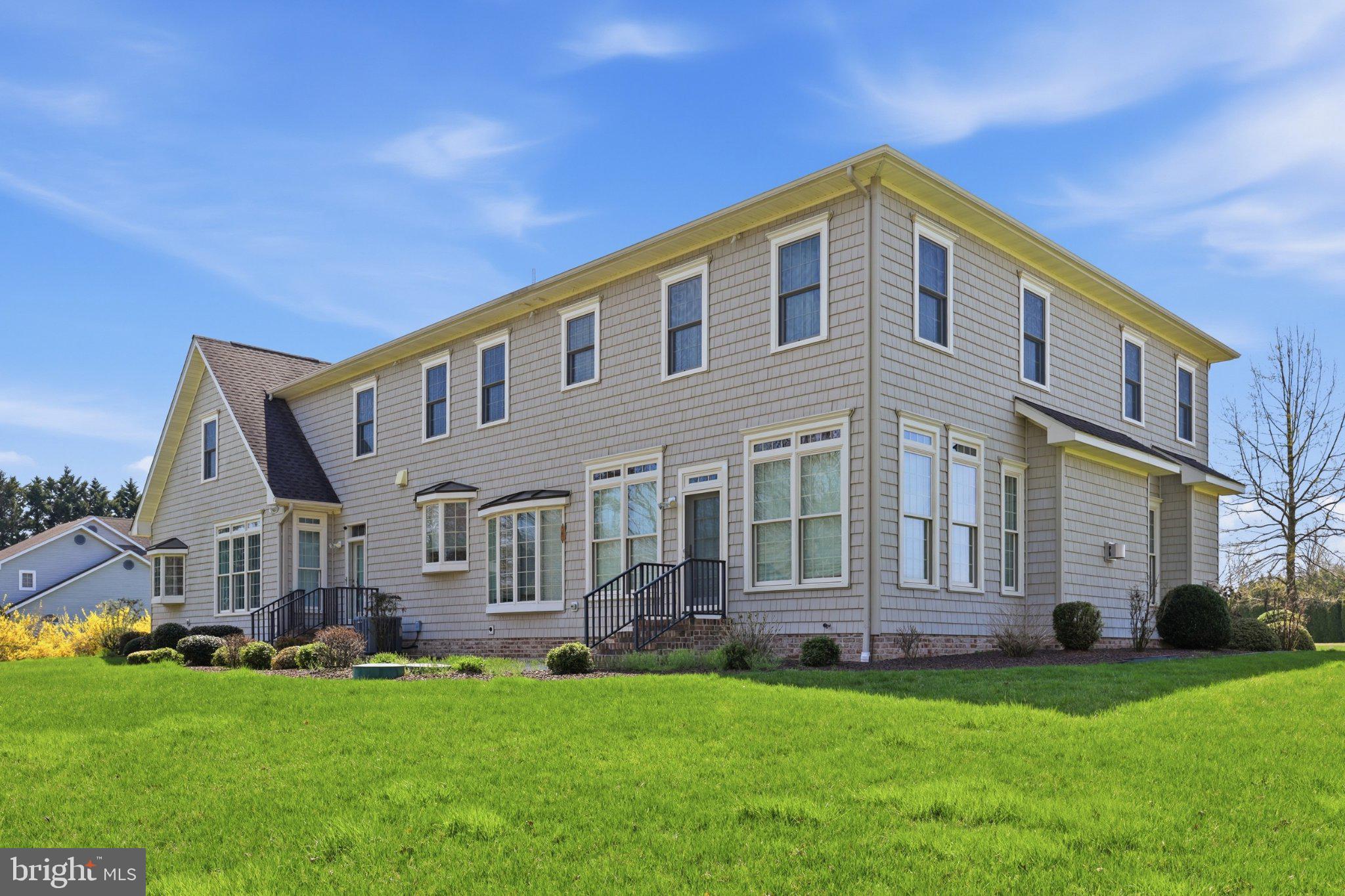 HAVEN LAKE ESTS - Residential