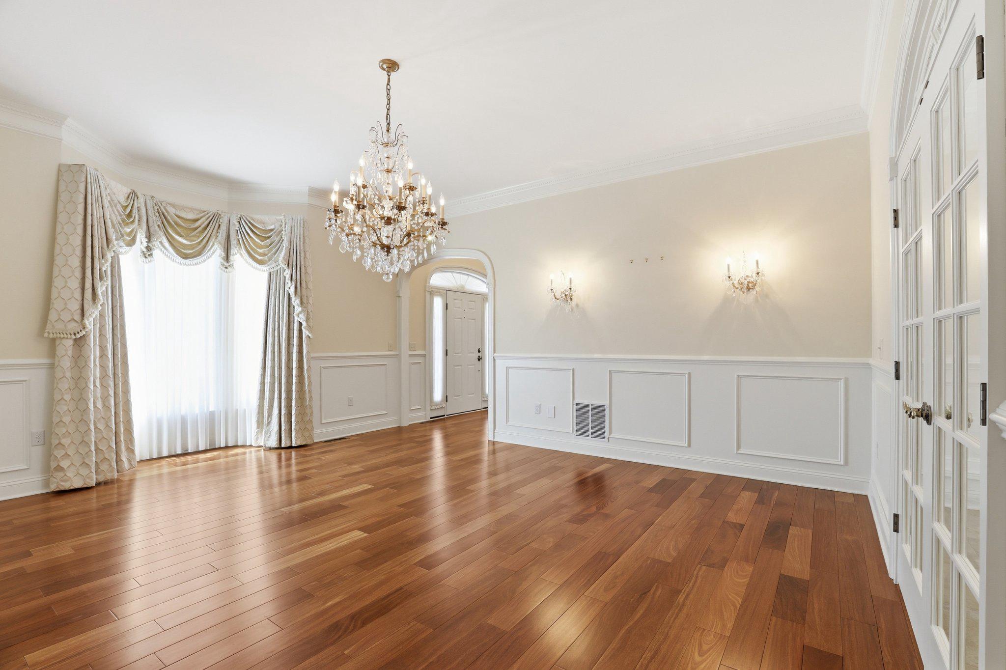 HAVEN LAKE ESTS - Residential