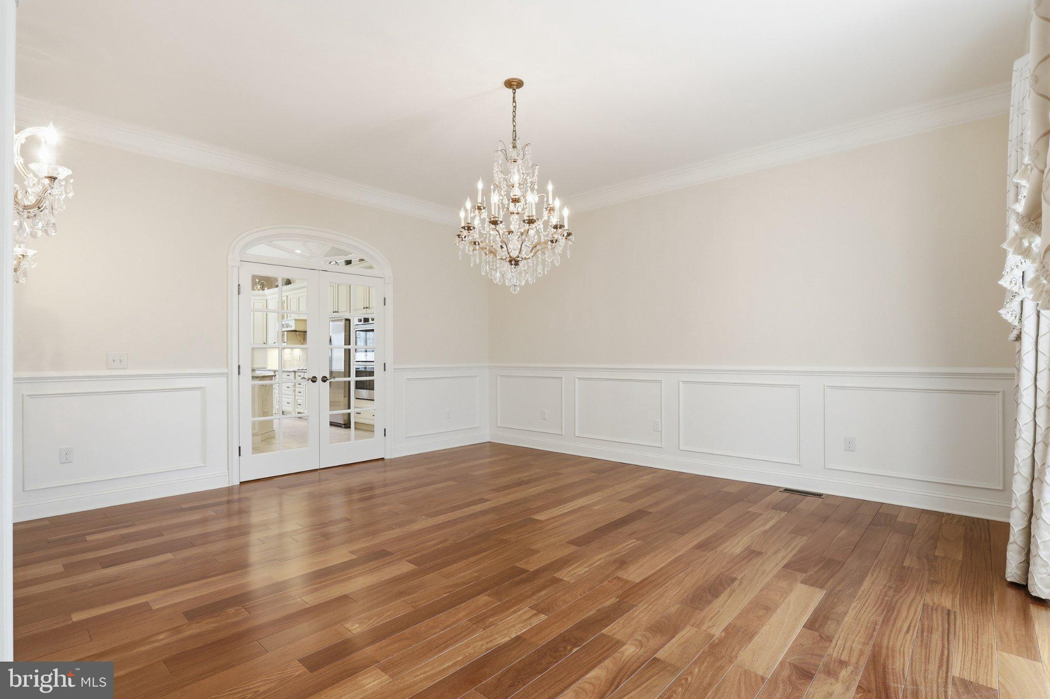HAVEN LAKE ESTS - Residential