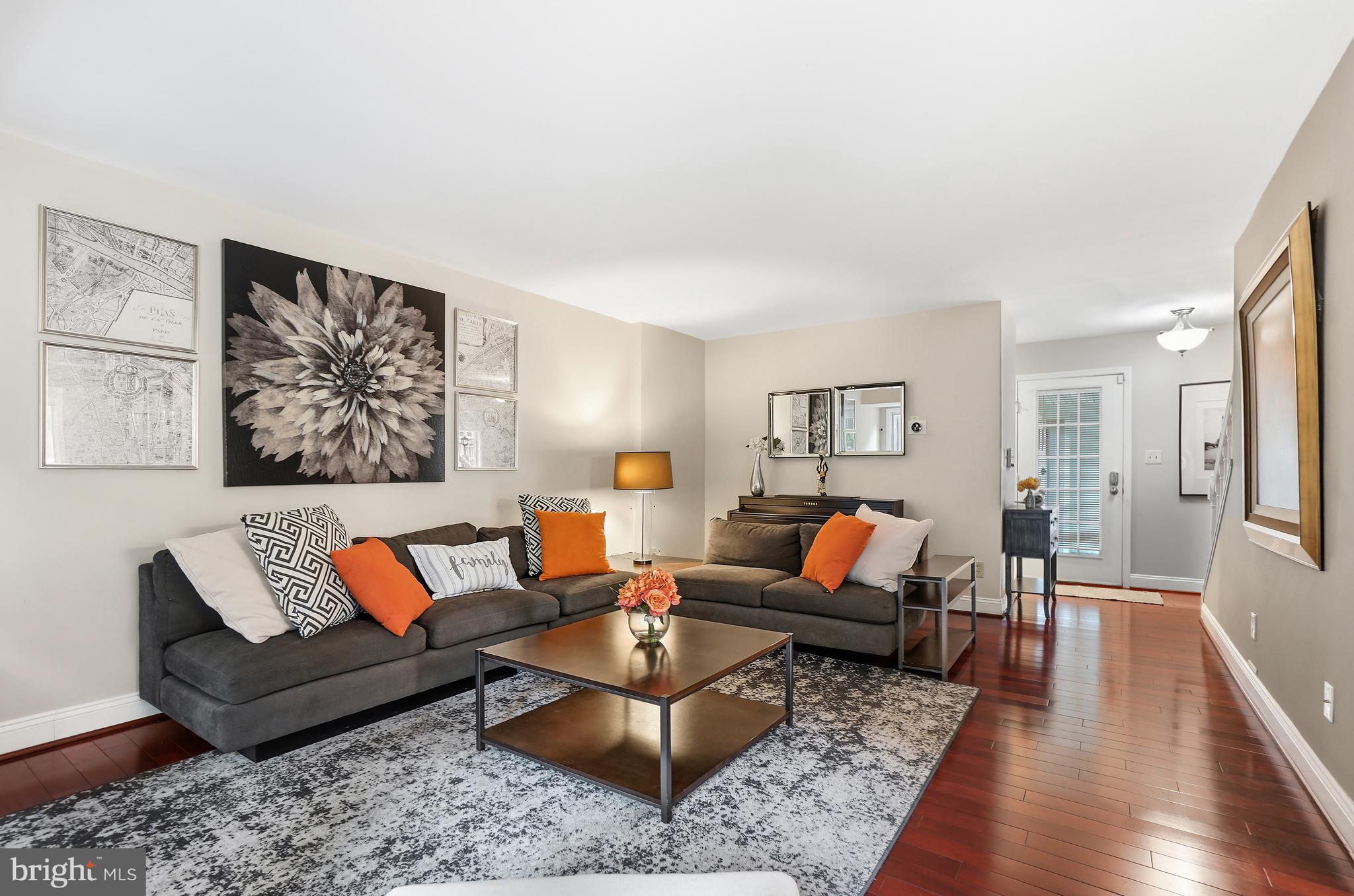 HIGHLAND HALL - Residential