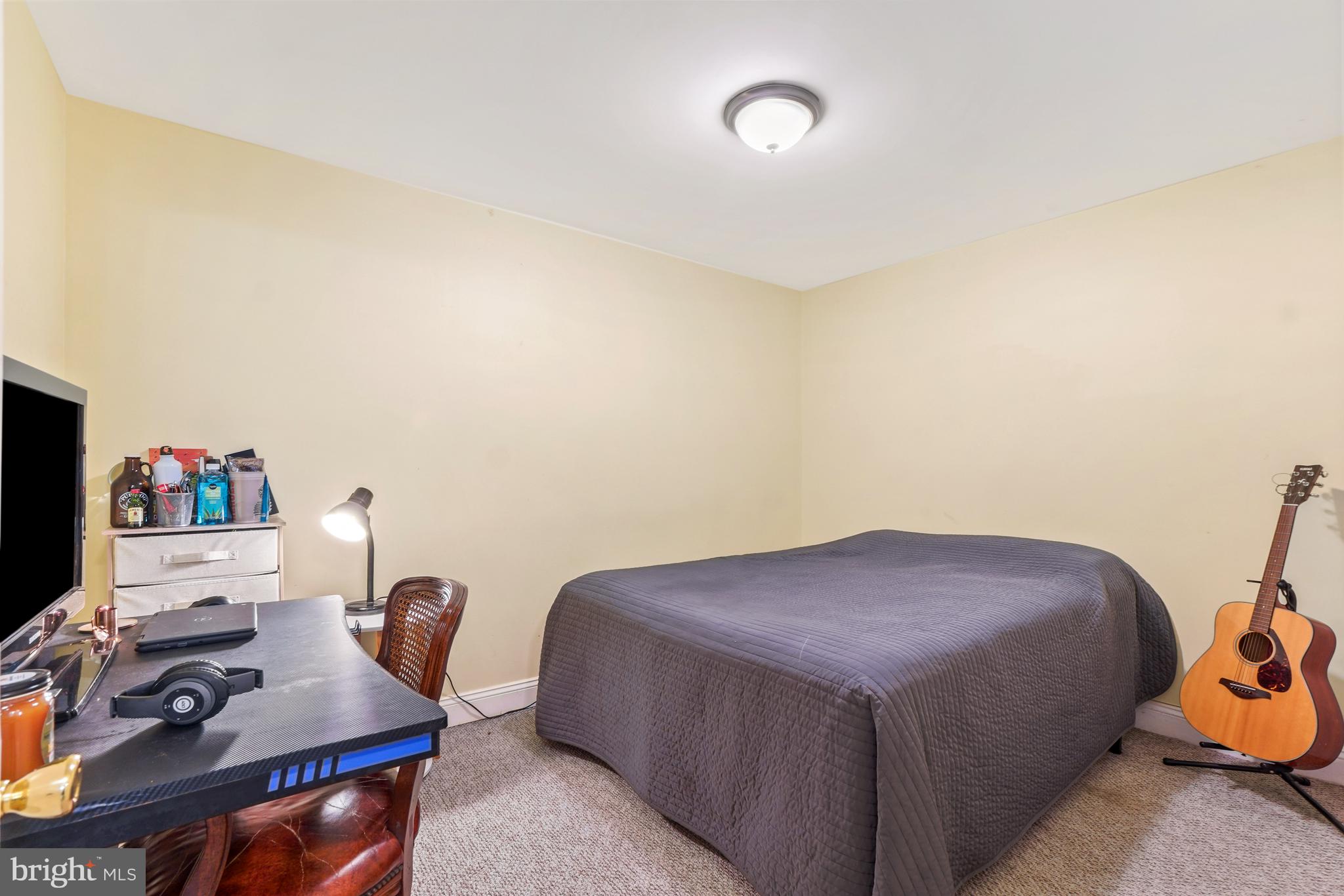 HIGHLAND HALL - Residential
