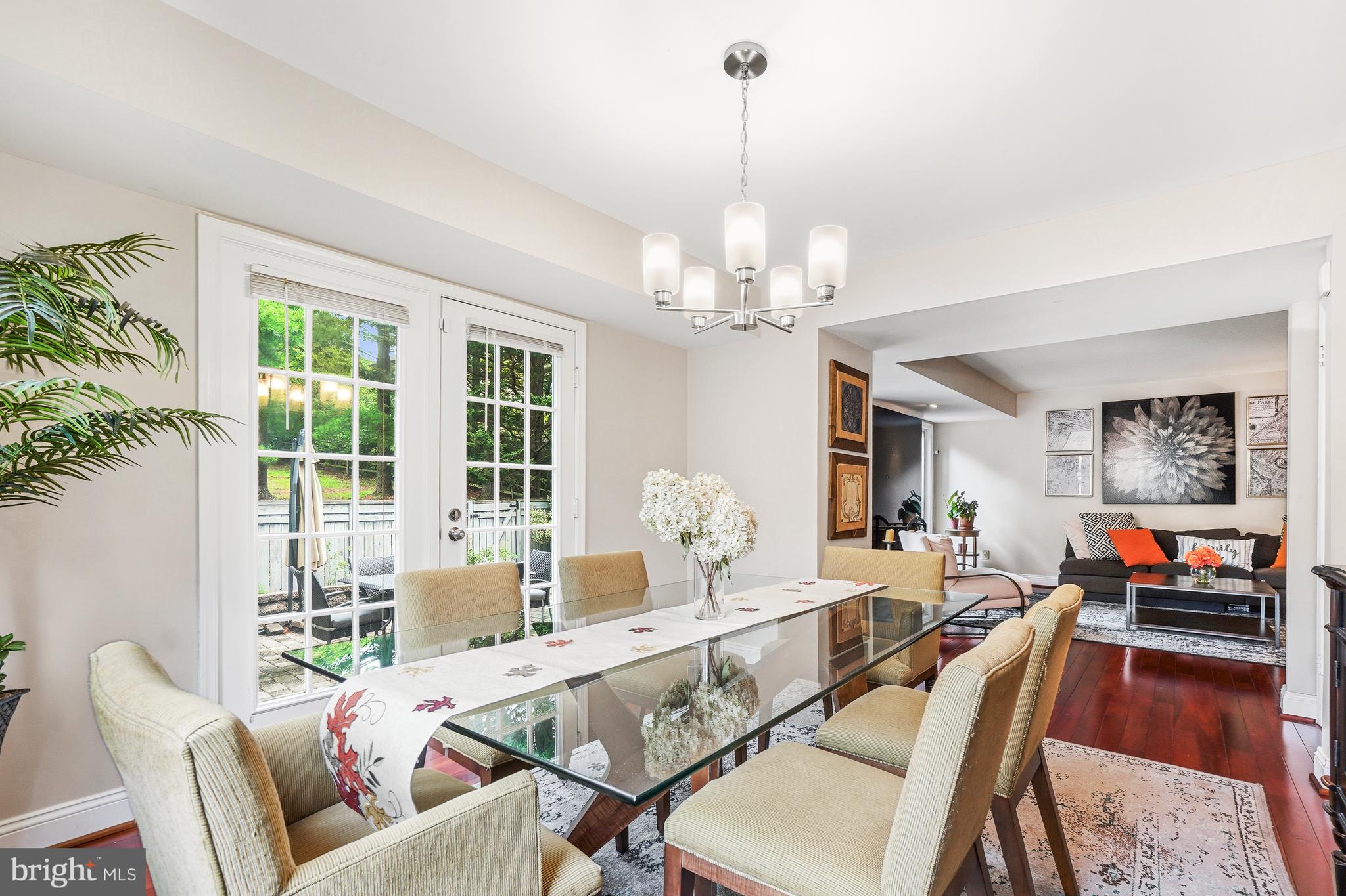 HIGHLAND HALL - Residential