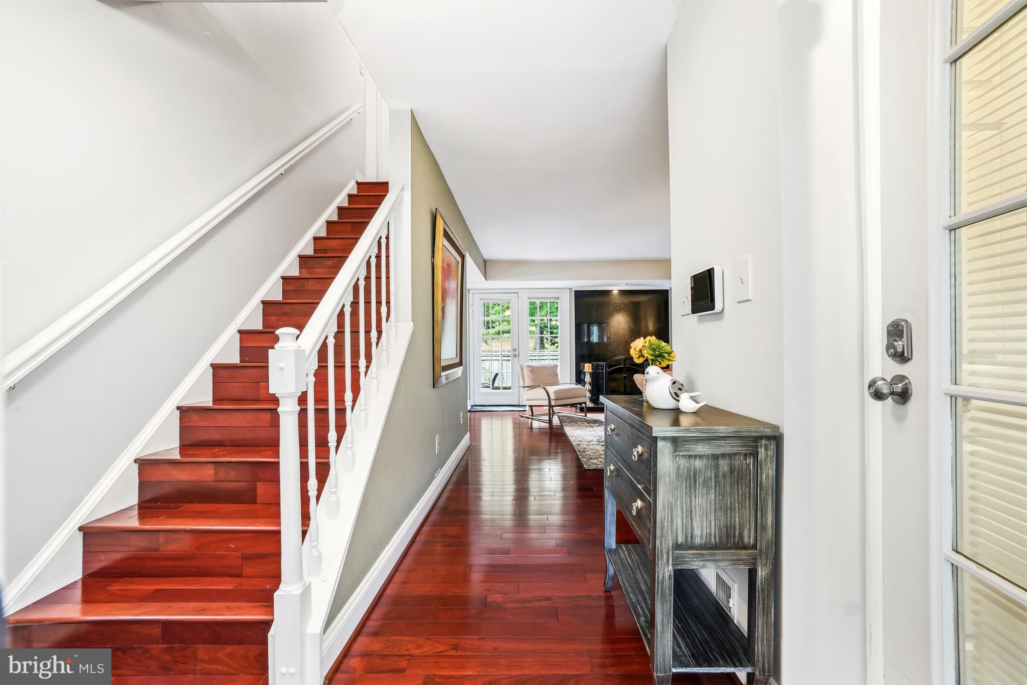 HIGHLAND HALL - Residential