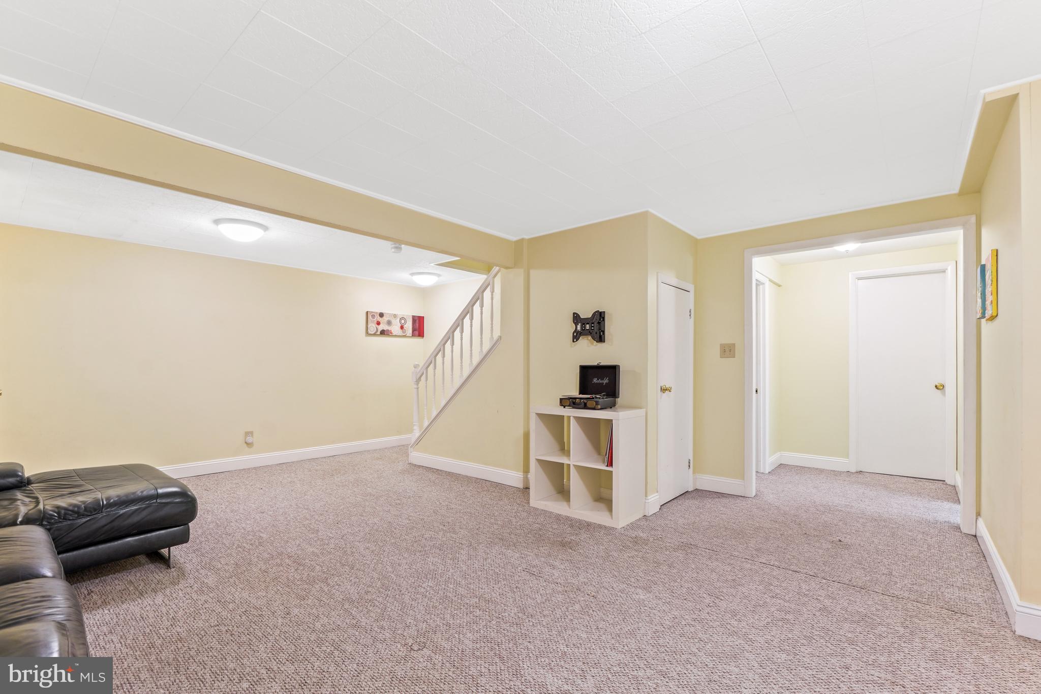 HIGHLAND HALL - Residential