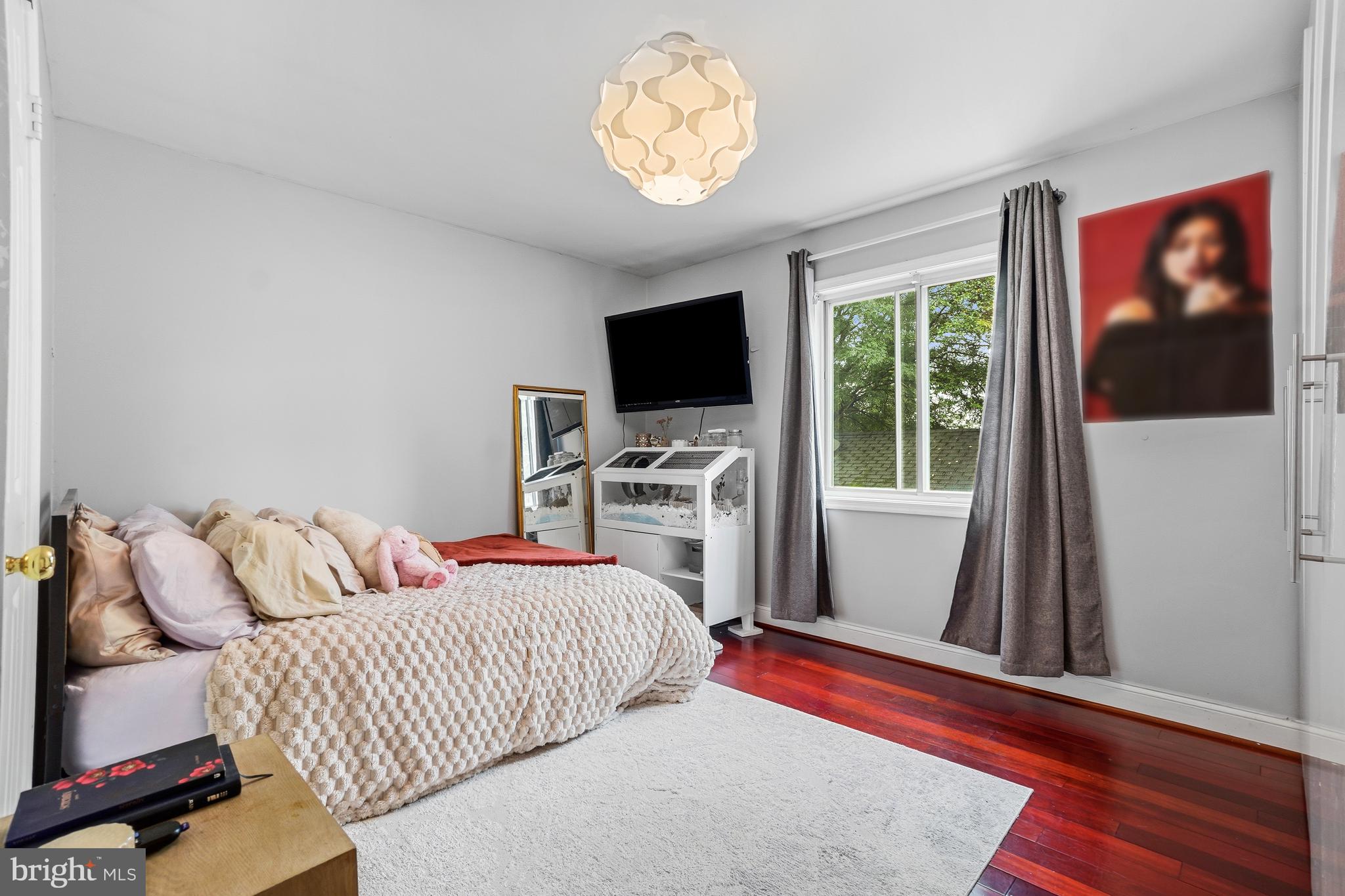 HIGHLAND HALL - Residential