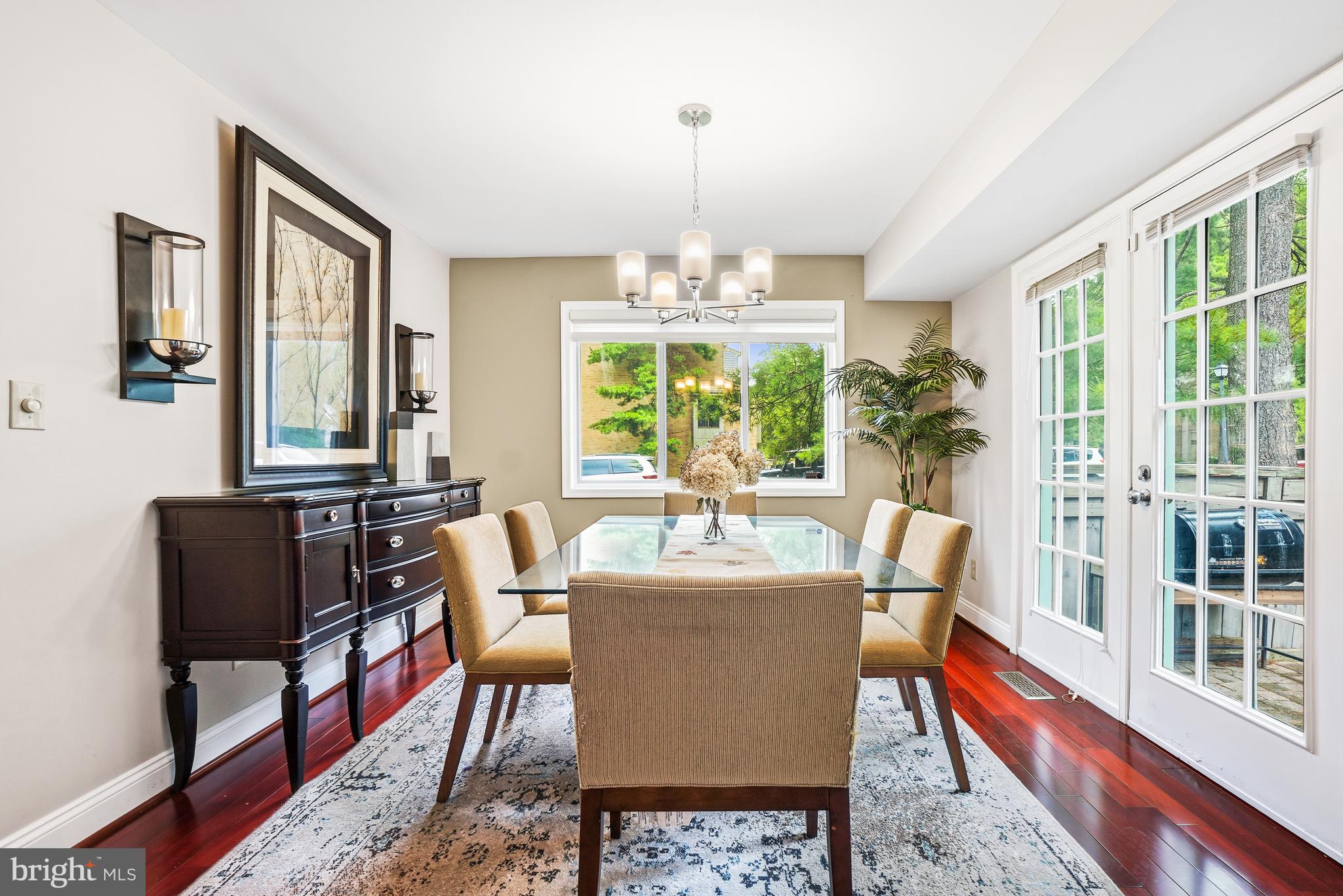 HIGHLAND HALL - Residential